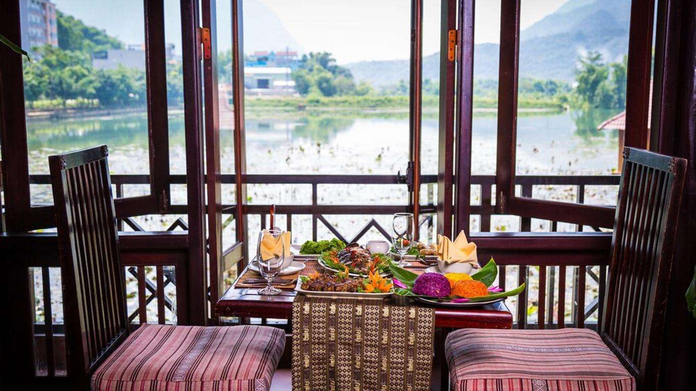 Review Mai Châu Lodge - không gian nhà hàng