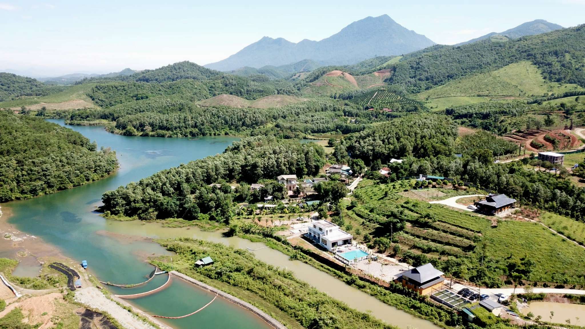 Toàn cảnh Tula Hardin Homestay Hòa Bình