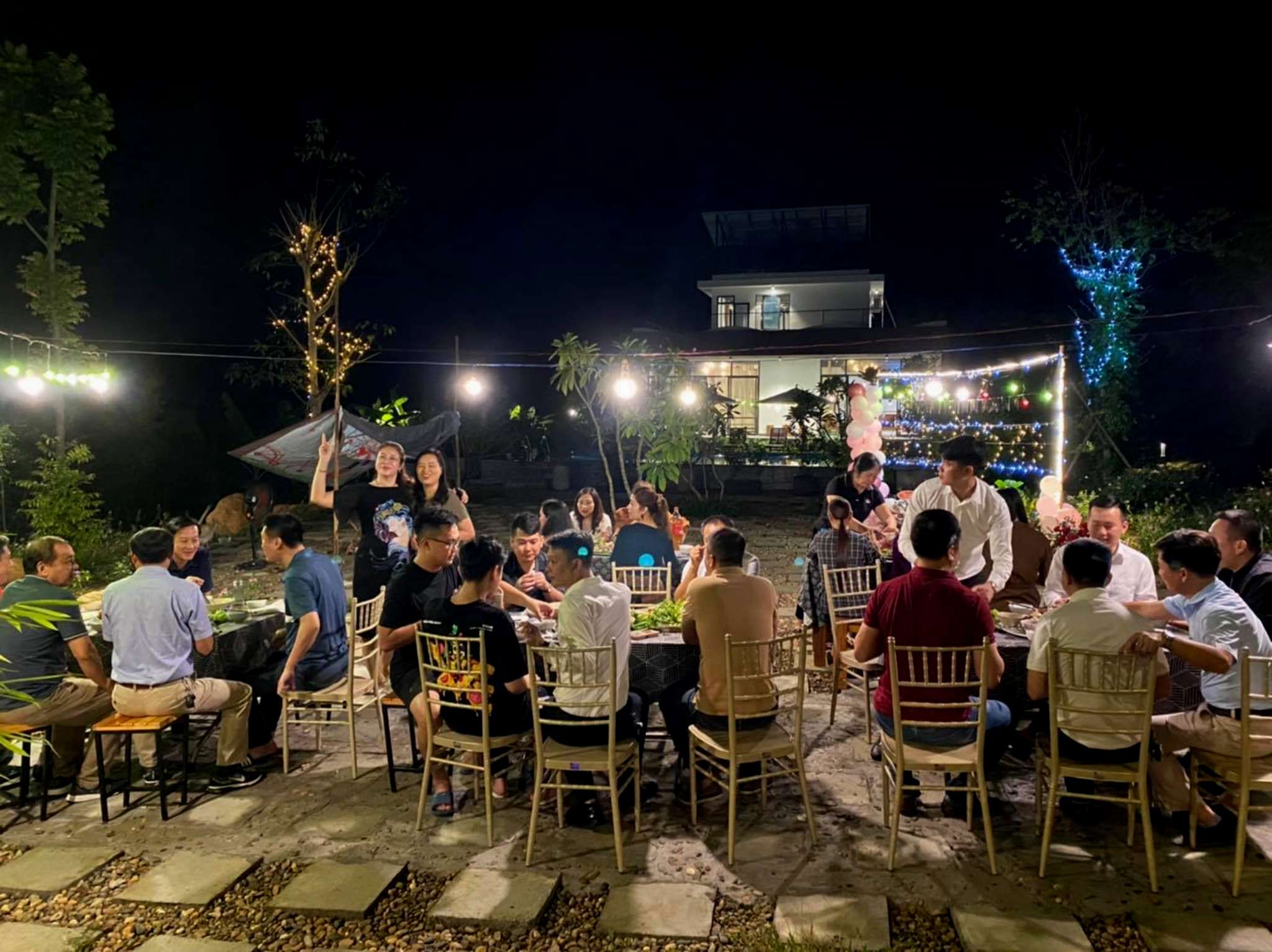 Du khách tại Tula Hardin Homestay Hòa Bình