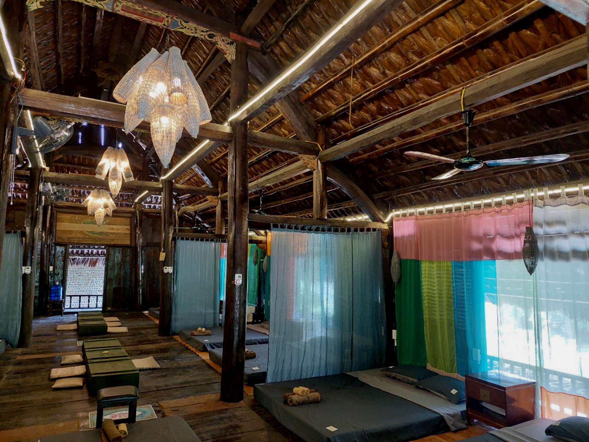 Nhà sàn lớn tại Nả Yên Homestay Hòa Bình