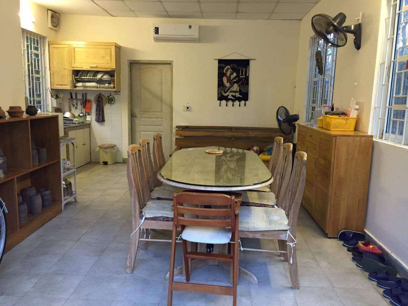 Phòng bếp tại Sunday Villa Hòa Bình