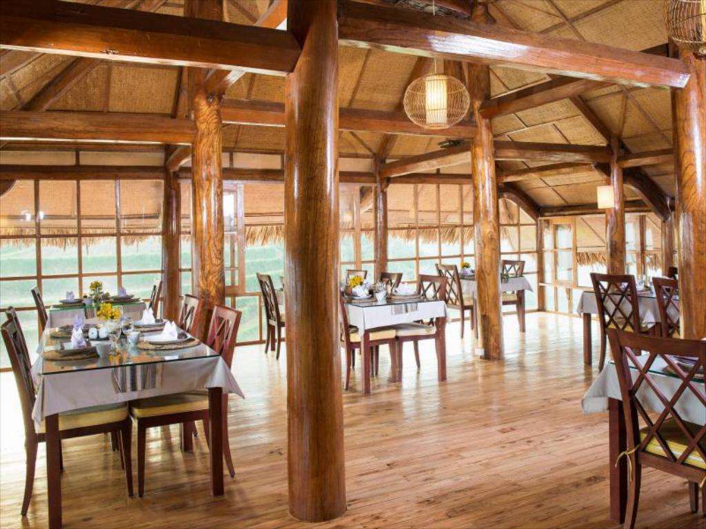 Nhà hàng tại Topas Ecolodge
