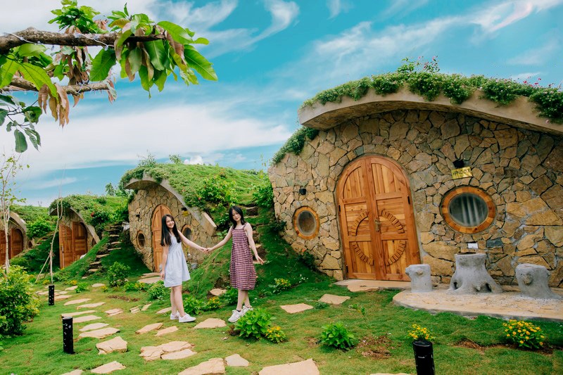 Review Mộc Châu Hobbiton- "ngôi làng cổ tích" giữa lòng thảo nguyên