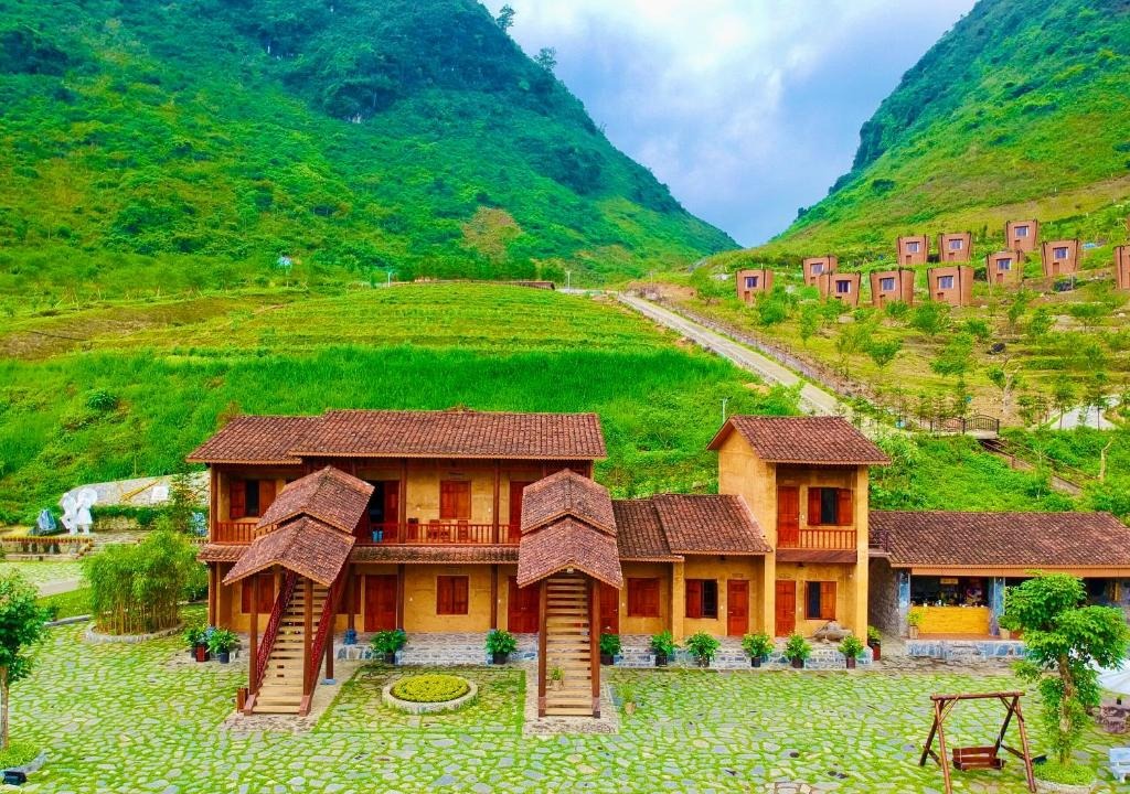 H'mong Village Resort
