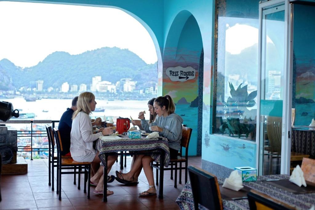 Review LePont Bungalow Hostel