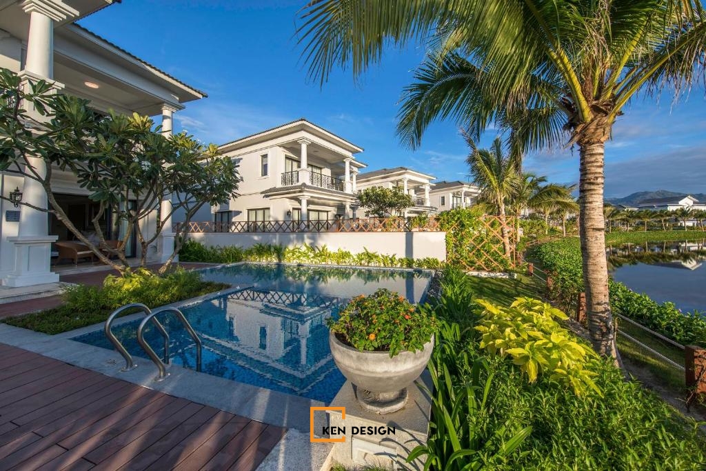 4-Bedroom Villa Lake View
