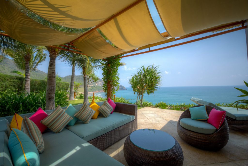Cliff Villa