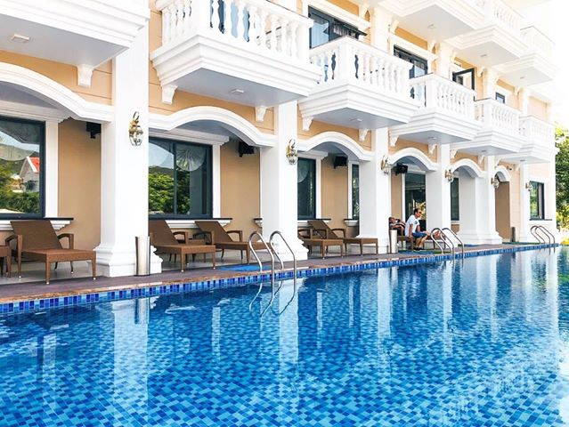 Orbit Resort & Spa tổng quan