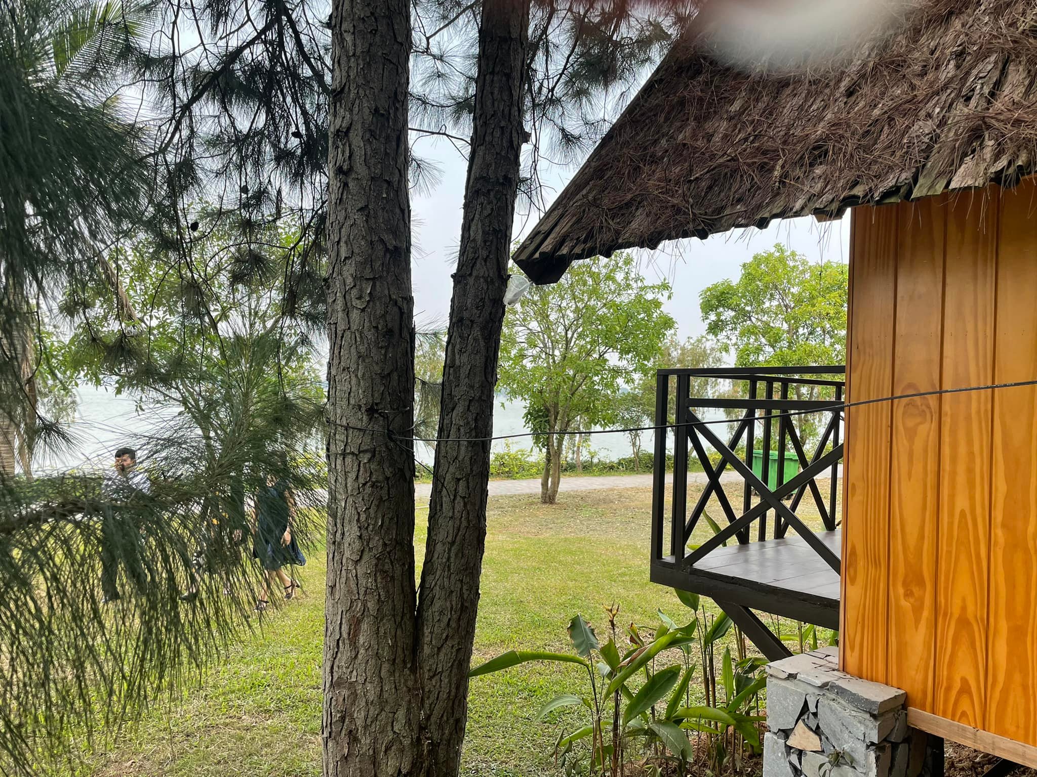 View hướng hồ Đại Lải của bungalow