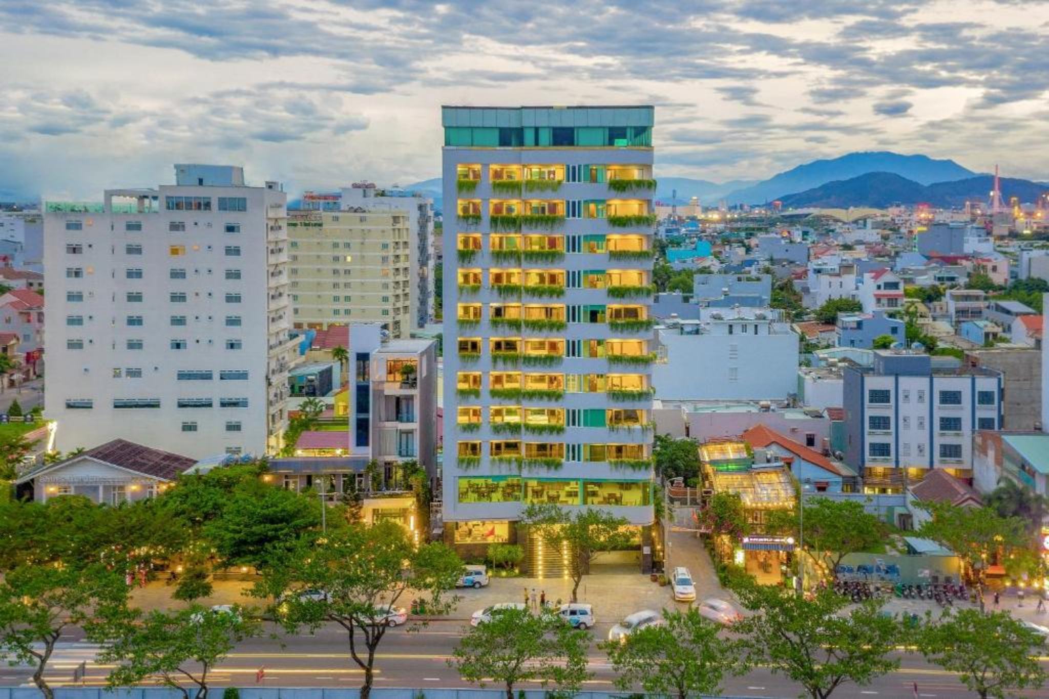 tổng thể kiến trúc của Fansipan Da Nang Hotel