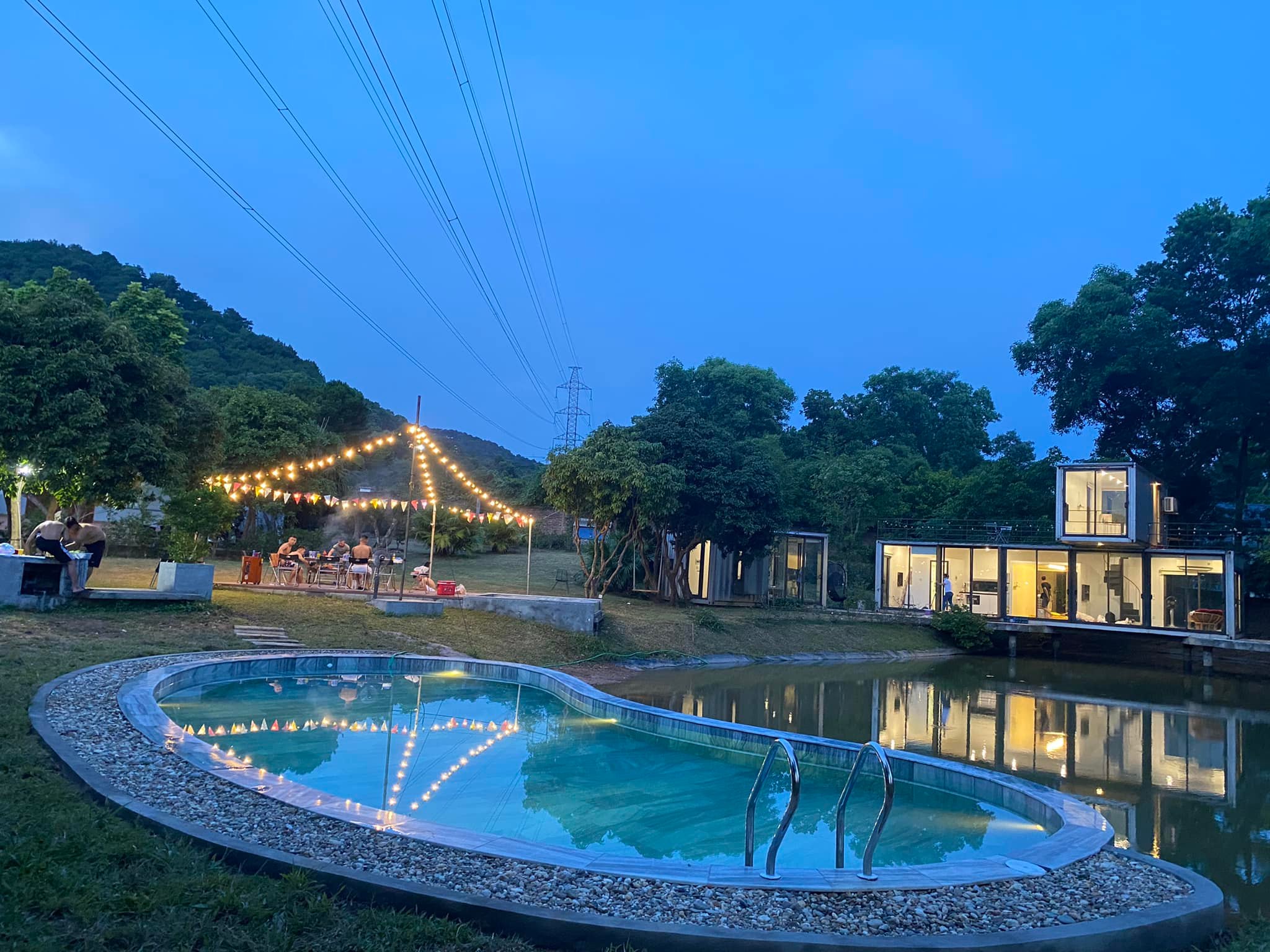 review Pond Villa - Nhà Ao Sóc Sơn