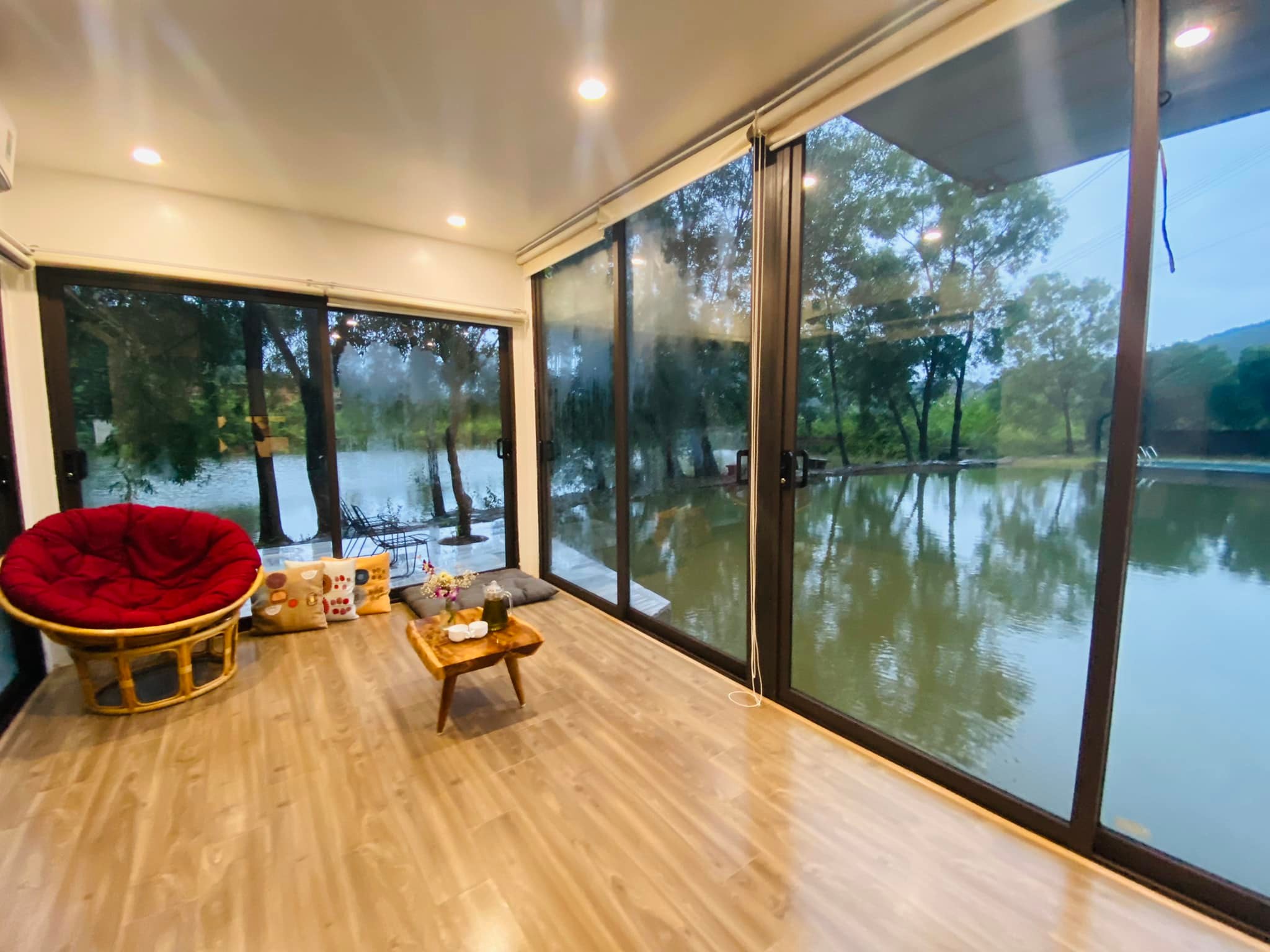 review Pond Villa - Nhà Ao Sóc Sơn