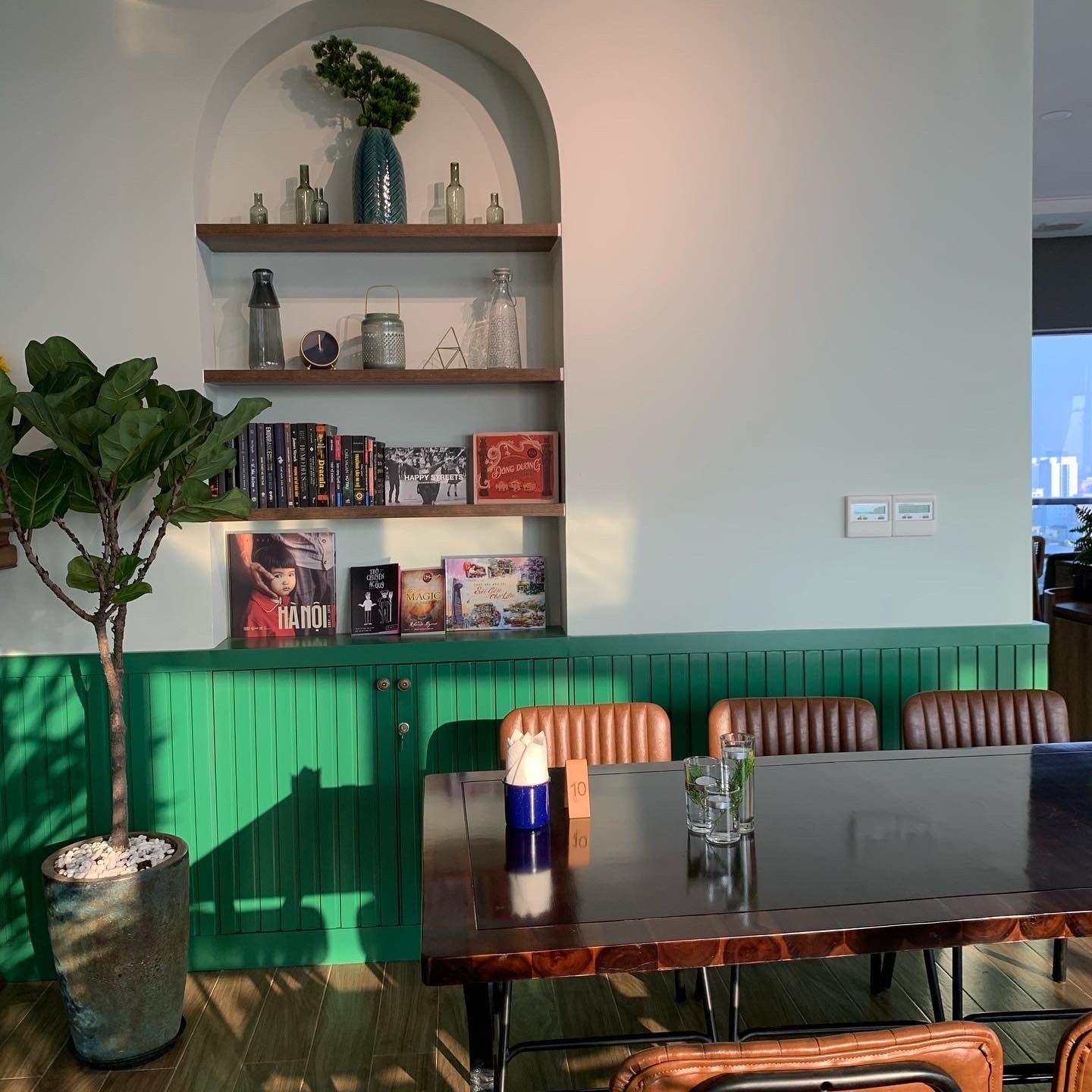 Không gian Trill Bistro