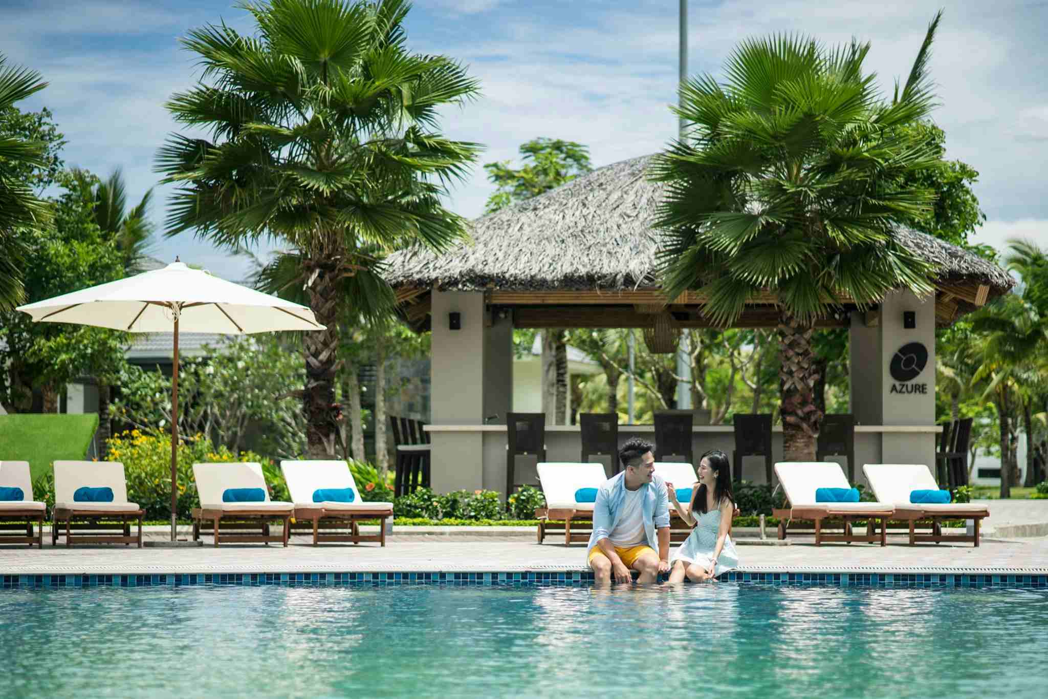 Azure bar tại Radisson Blu Resort Phú Quốc