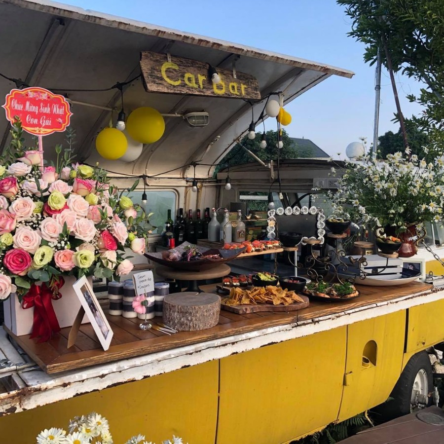 review Colorful House xưởng containers