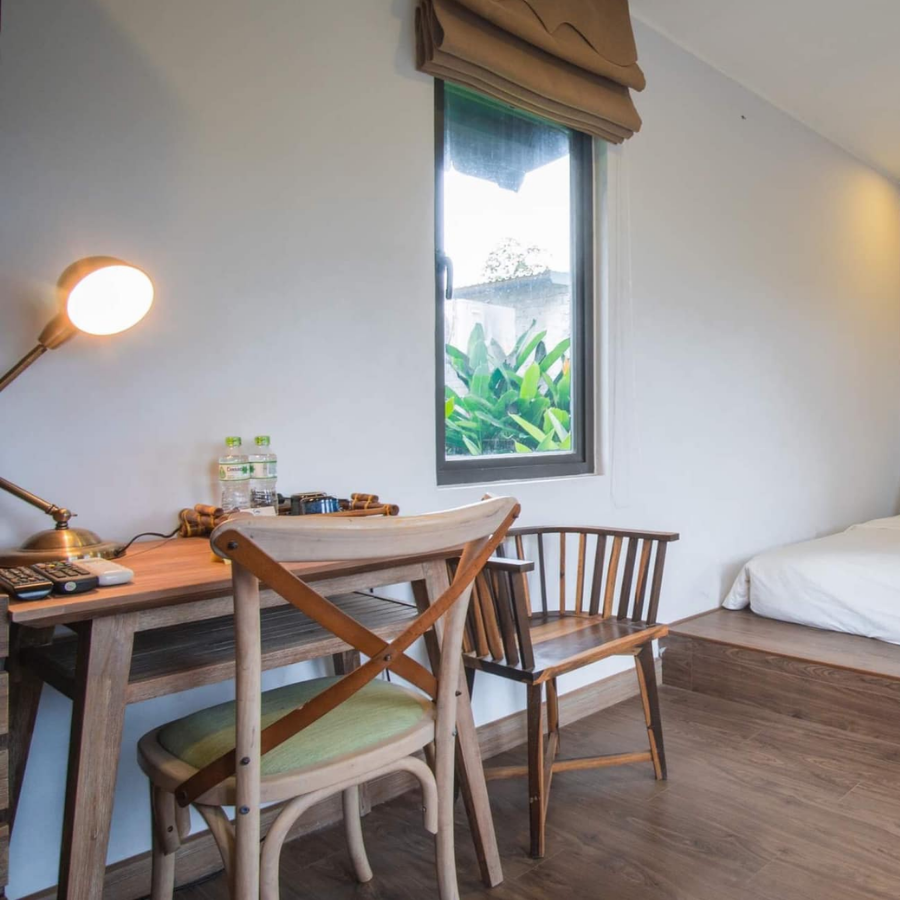 review Colorful House xưởng containers