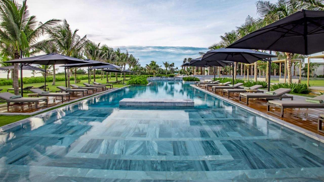 Dịch vụ hồ bơi tại Maia Resort Quy Nhơn