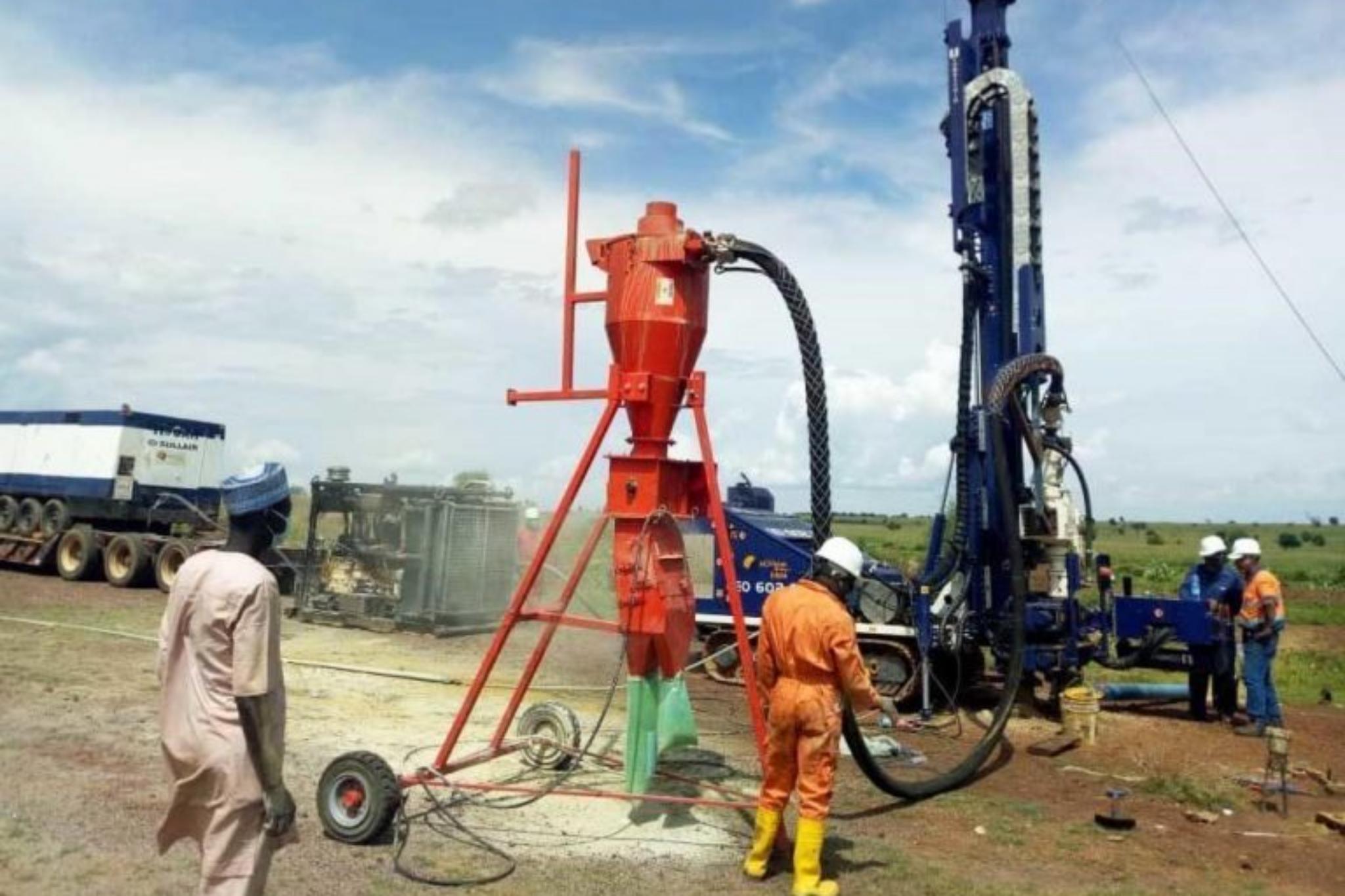 chi phí thi công nội thất khách sạn móng