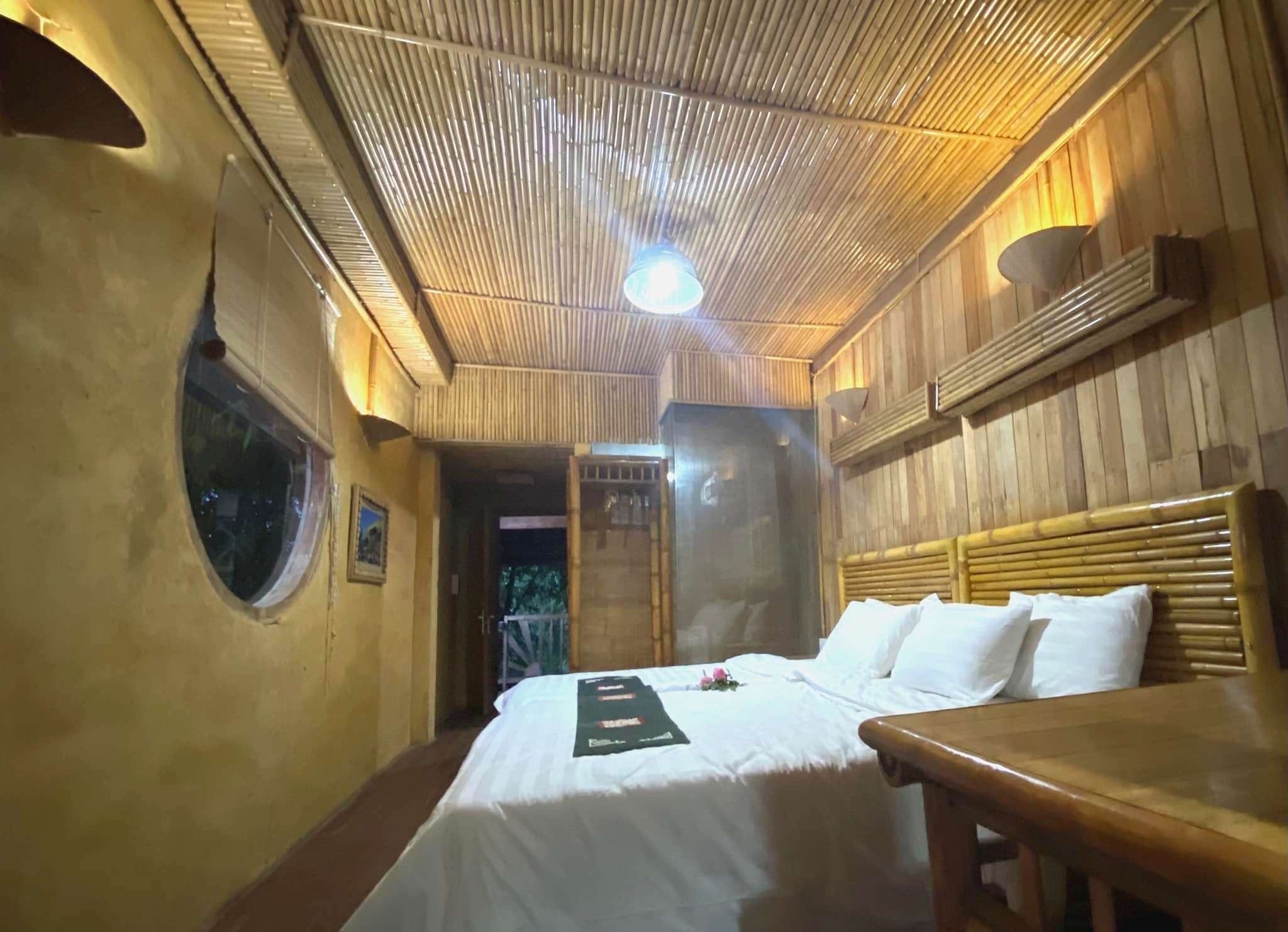 Phòng Deluxe Có Giường Cỡ King tại Dao Lodge Homestay Hà Giang