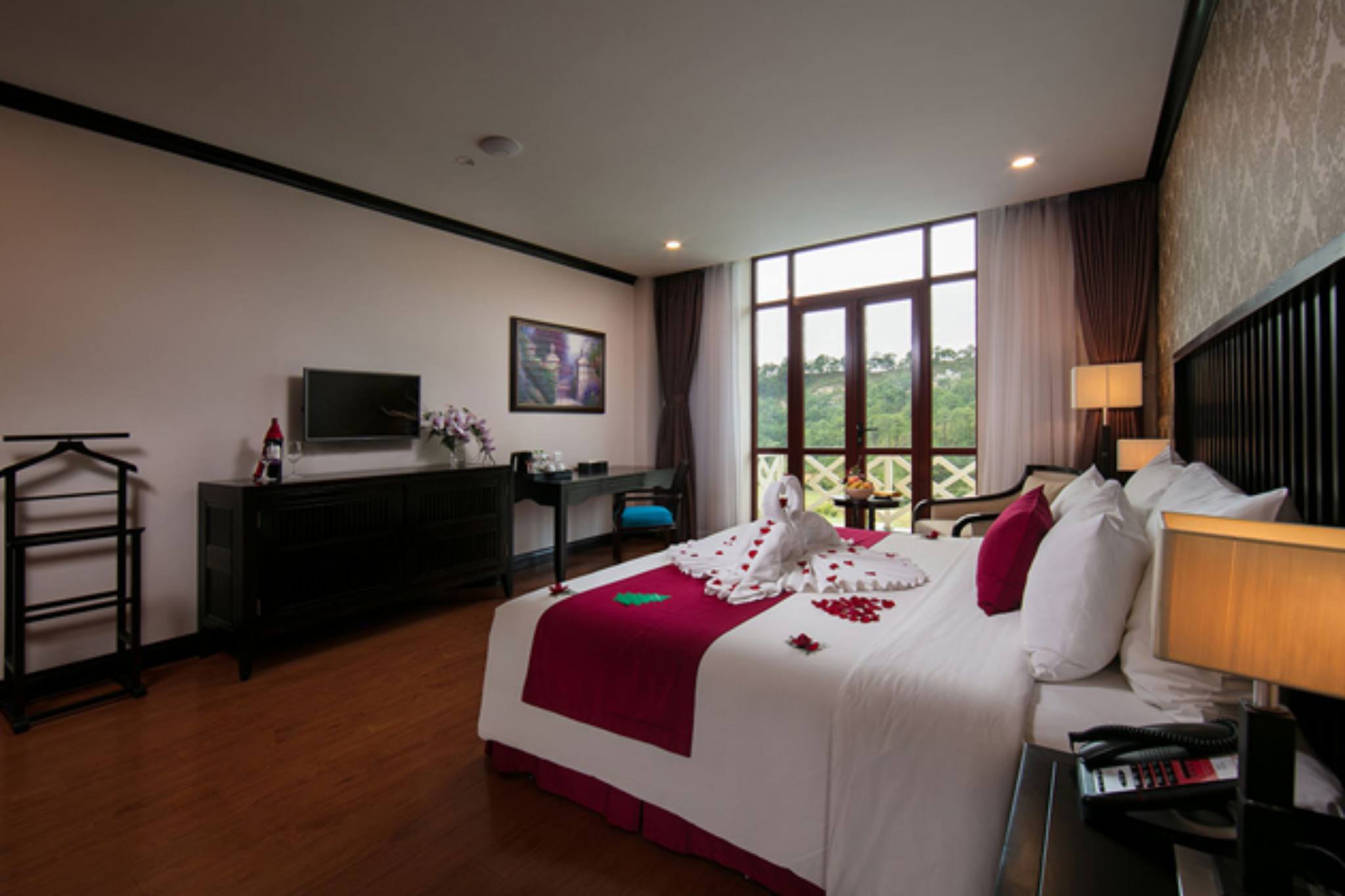 Deluxe golf view của  Swiss Belresort Tuyền Lâm 