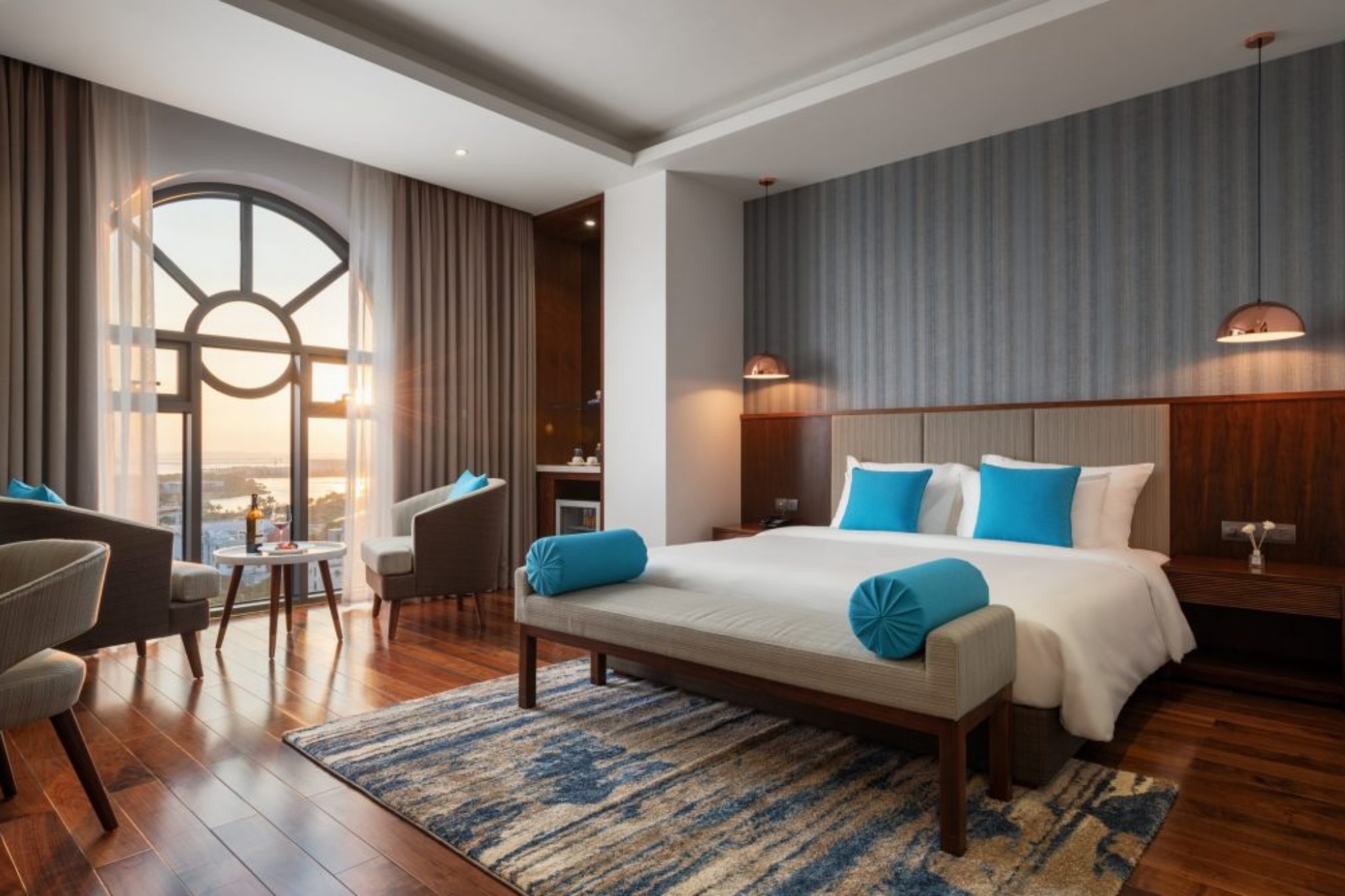 Phòng Deluxe với cửa kính đặc biệt