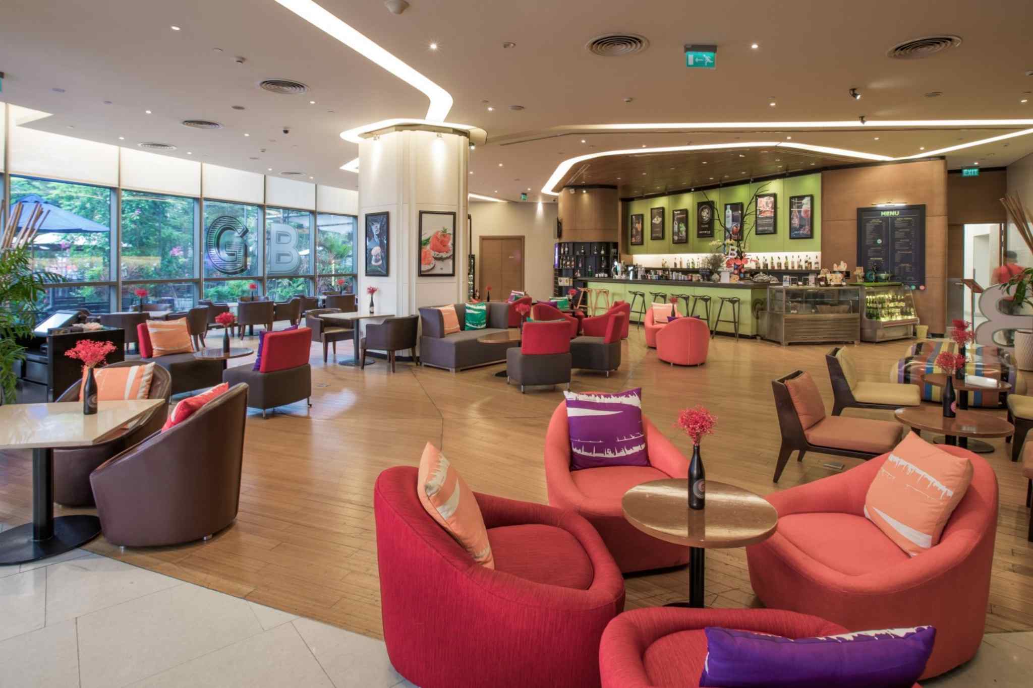 Gourmet bar ấm cúng của Novotel Danang Premier Han River 