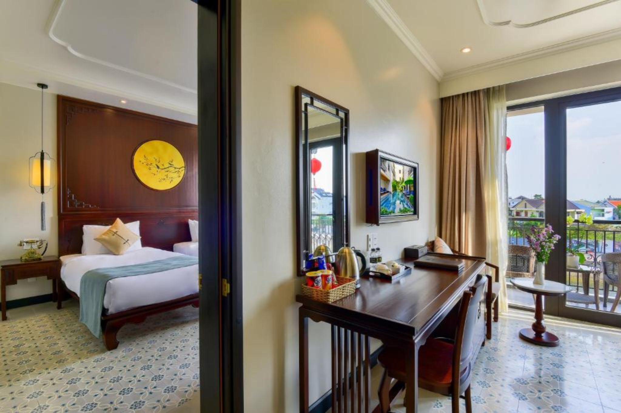 không gian phòng ngủ của Laluna Hoi An Riverside Hotel & Spa