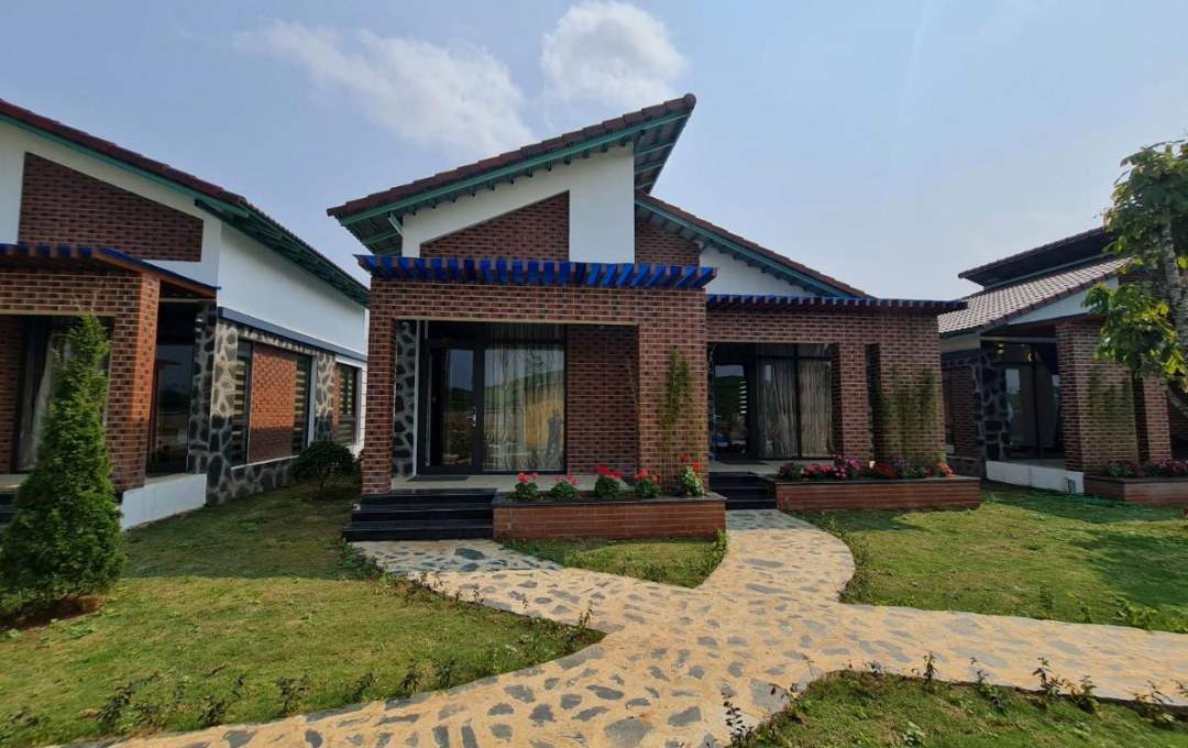 Mái nhà tại Emopea Resort Mộc Châu được thiết kế mái lệch độc đáo
