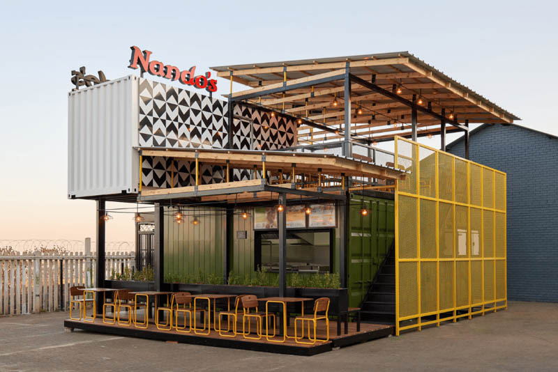 mau-quan-cafe-khung-thep-2-tang-dep