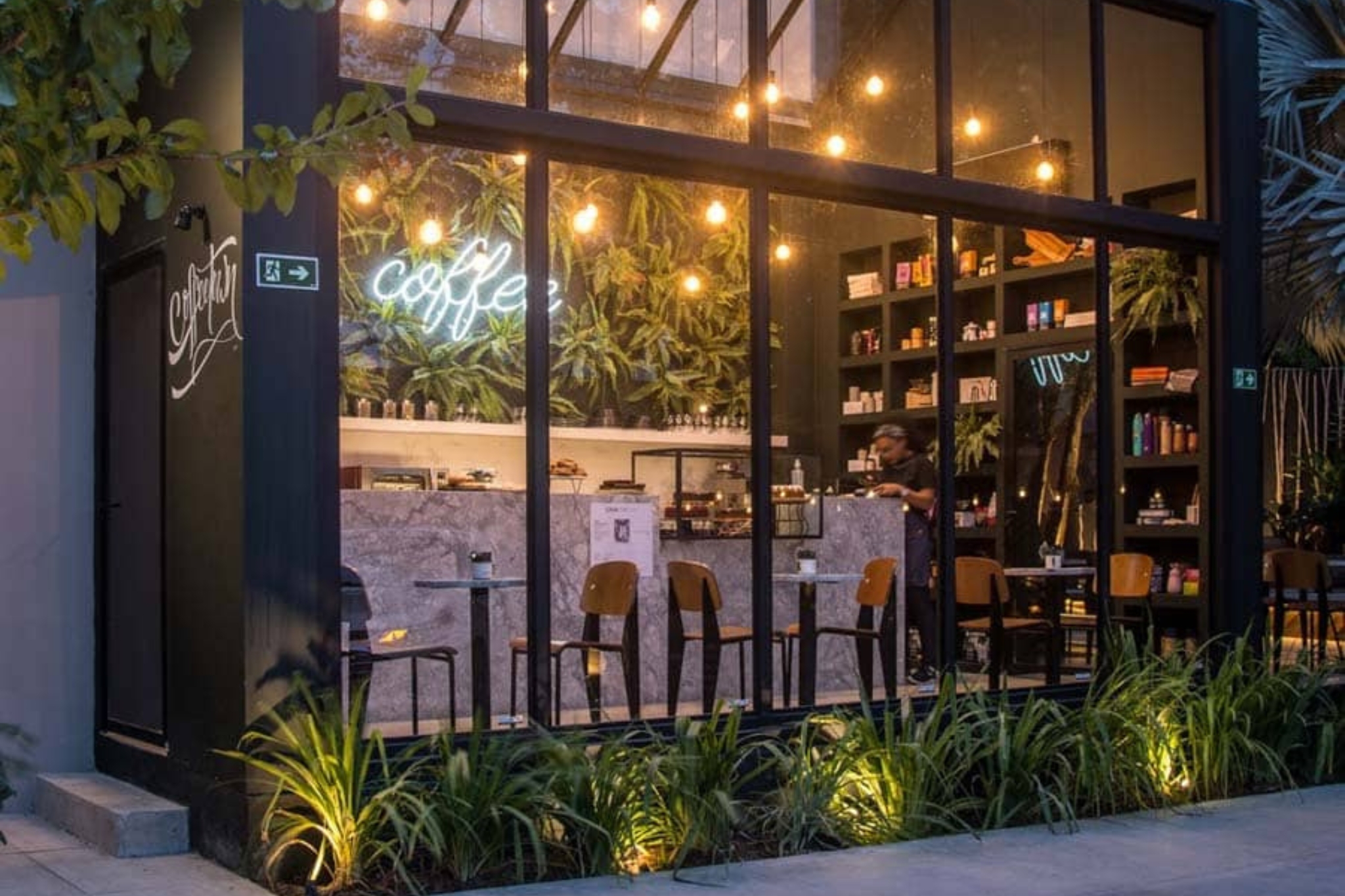 Mẫu thiết kế quán cafe khung thép nhỏ dưới 50m2 