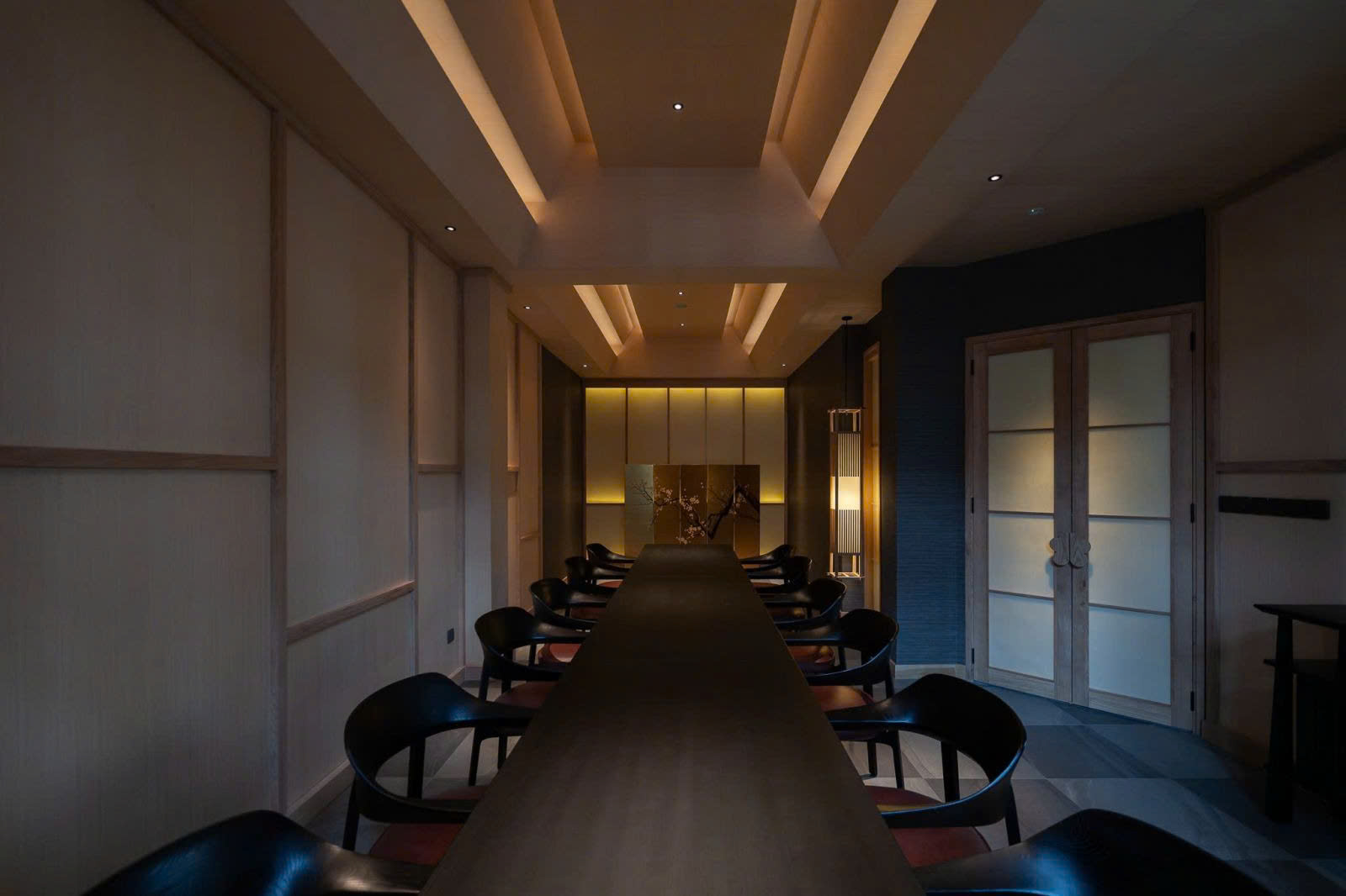 Bí mật trong bố trí nội thất nhà hàng Minimal Luxury