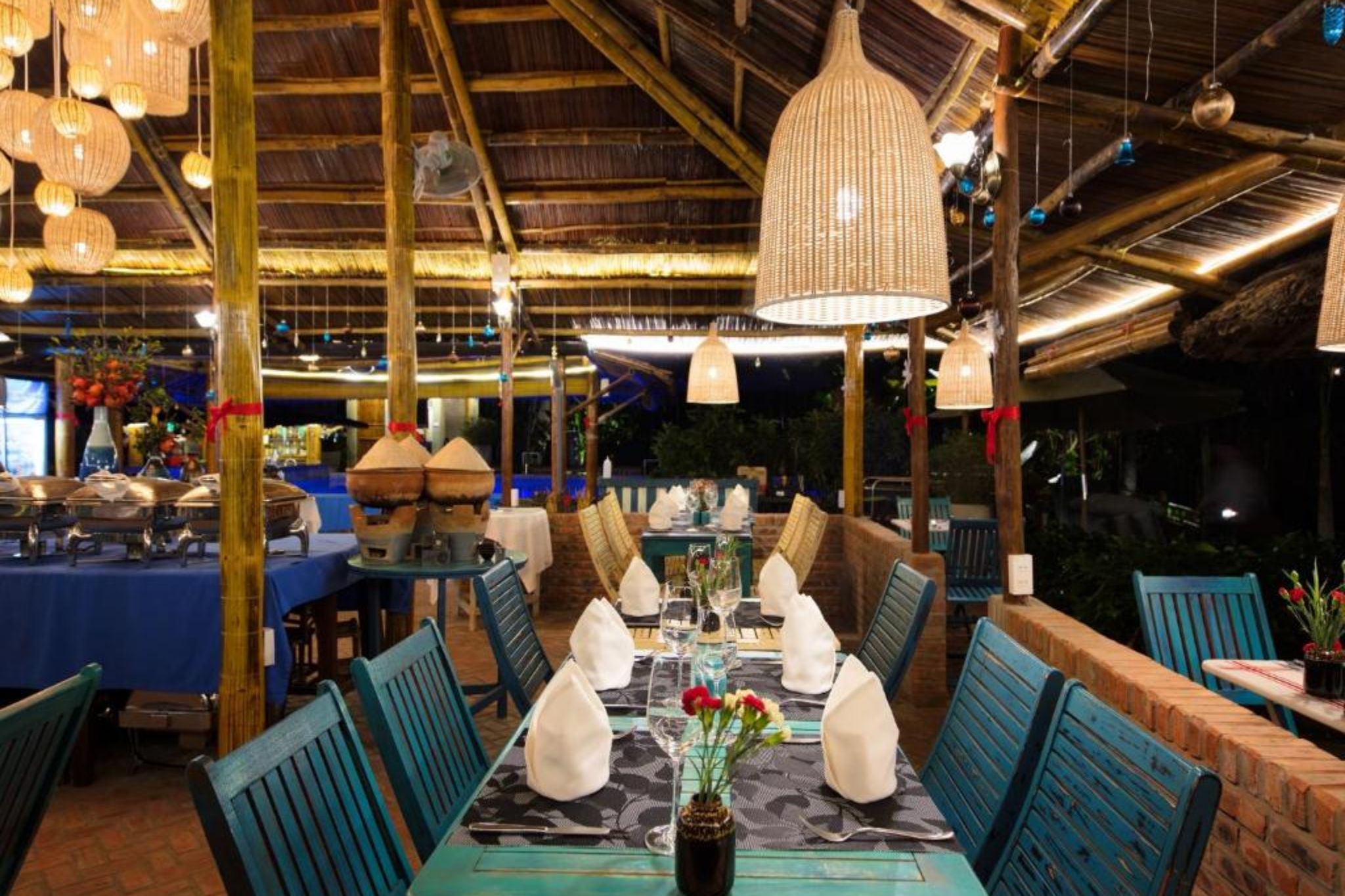 một góc nhà hàng của AIRA Boutique Hoi An Hotel & Villa