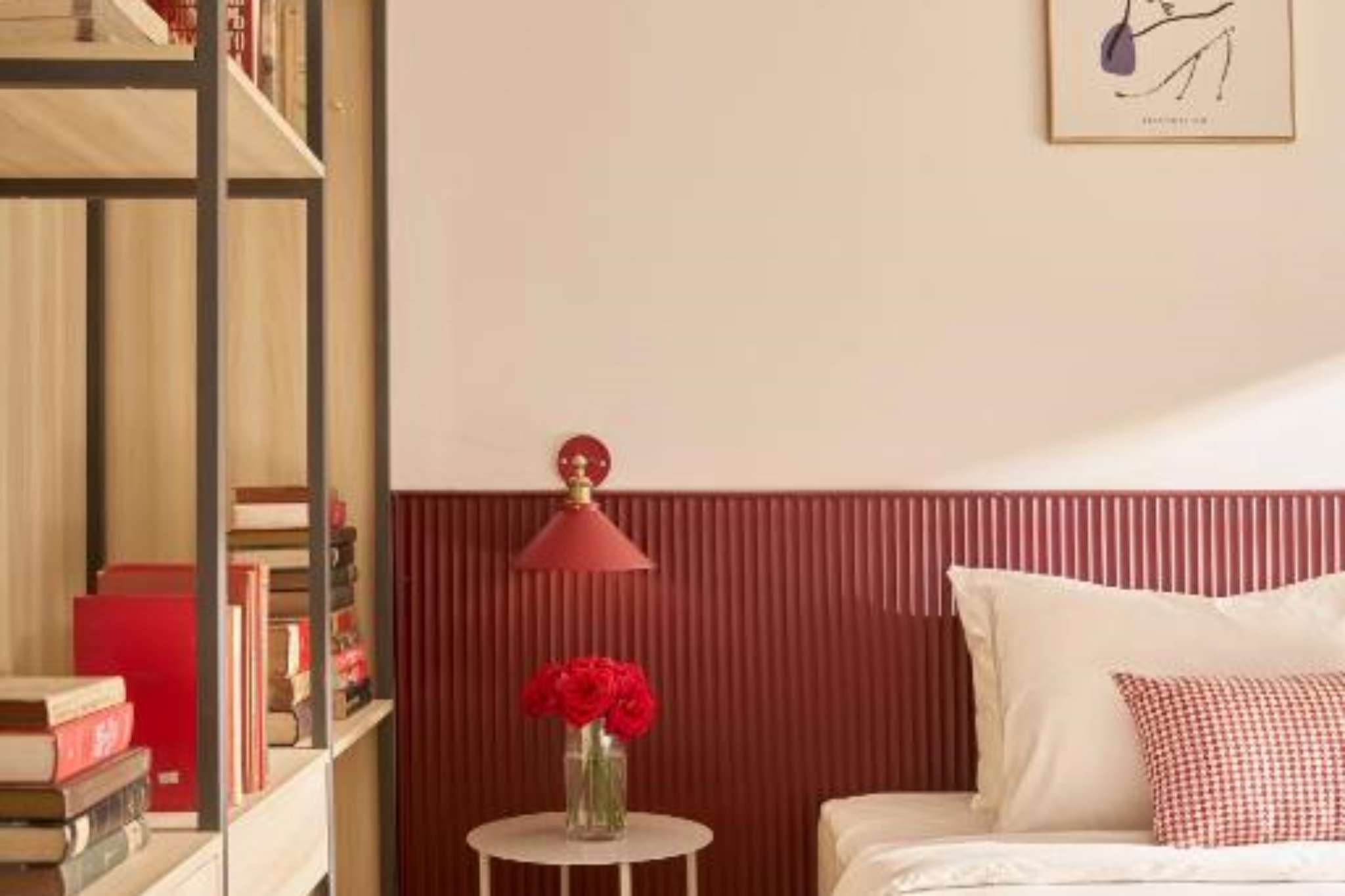 Góc trang trí trong phòng nghỉ của The Postcard Hotel Ha Long