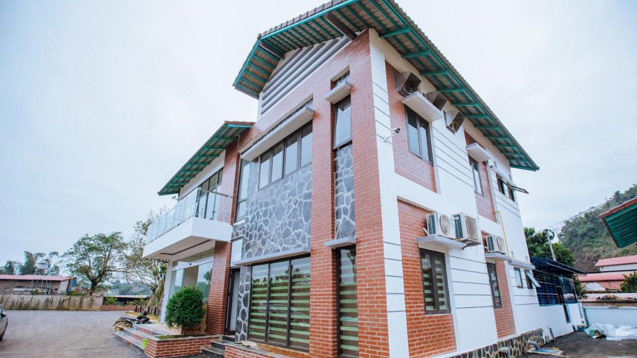 Không gian nhà hàng tại Emopea Resort Mộc Châu