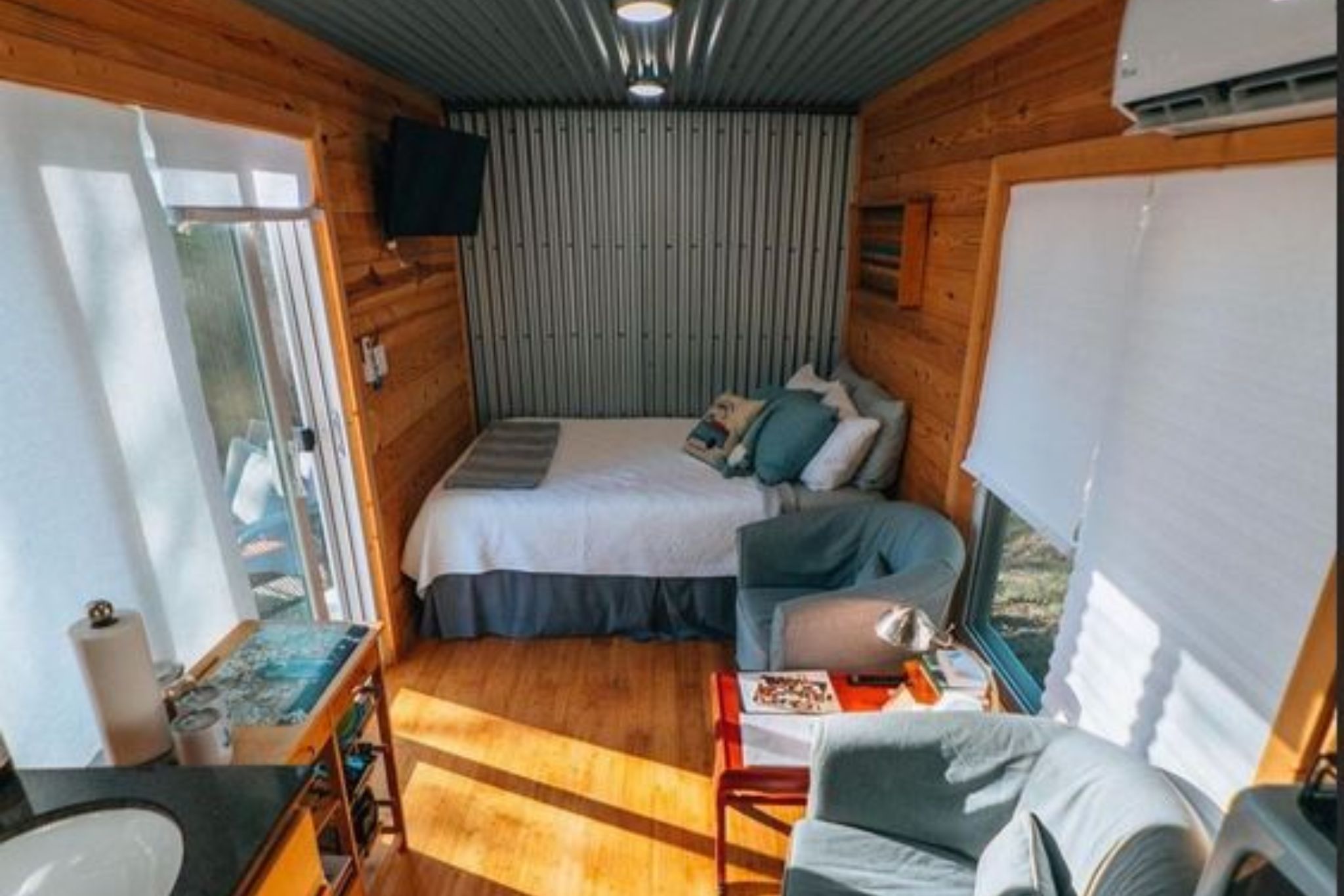 mẫu thiết kế phòng homestay bằng container