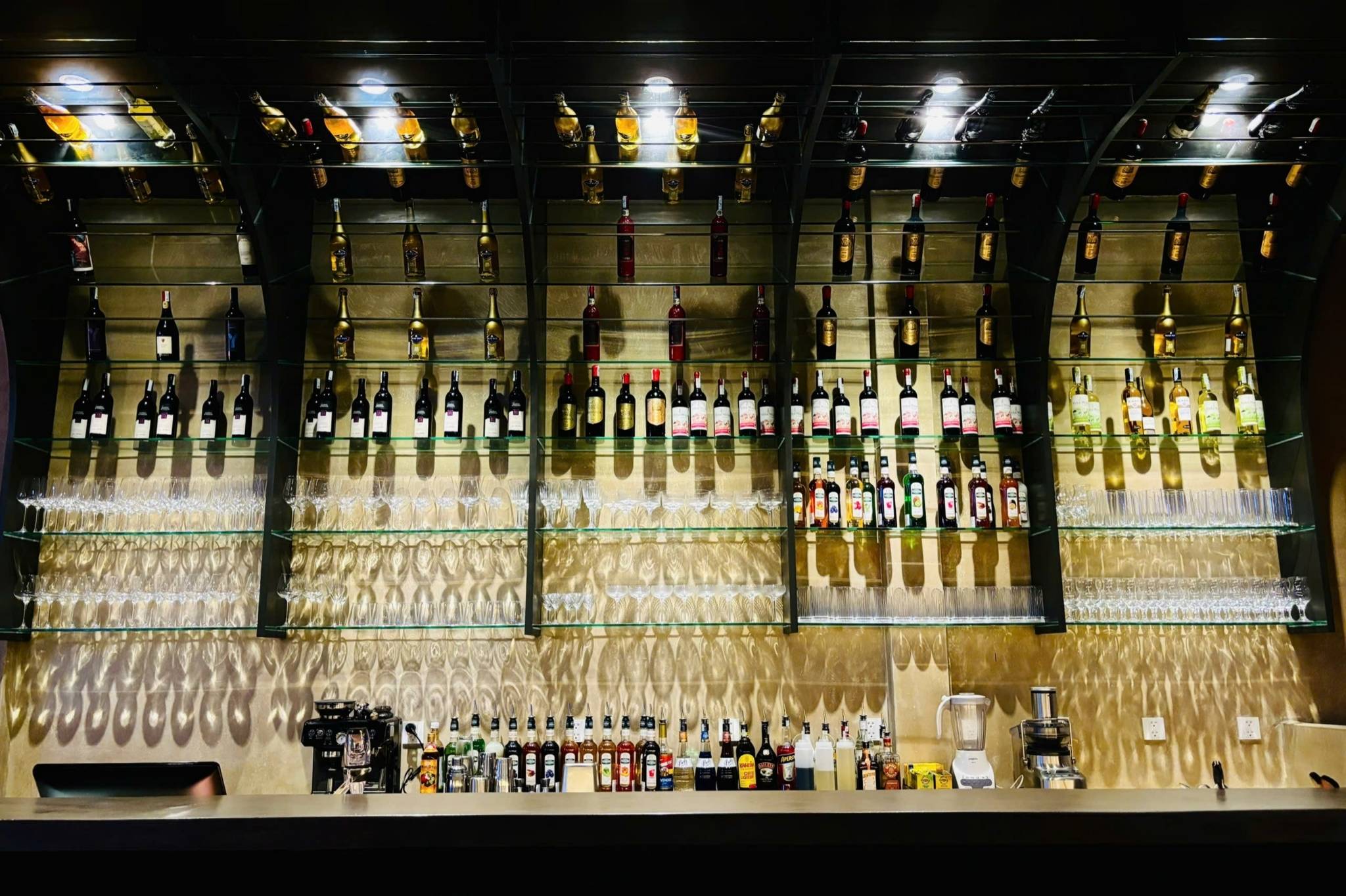 nhà hàng bistro mang phong cách indochine