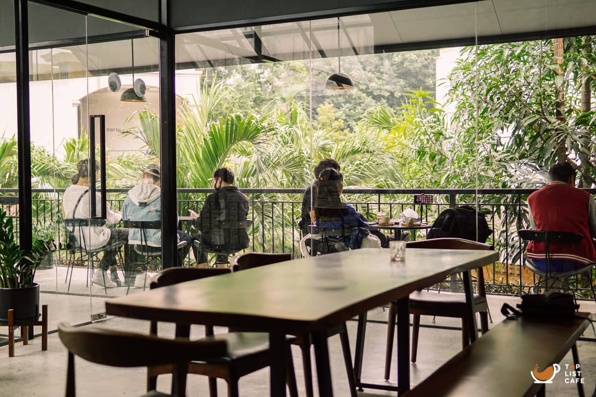 phong cách thiết kế quán Cafe sân vườn Lafarine