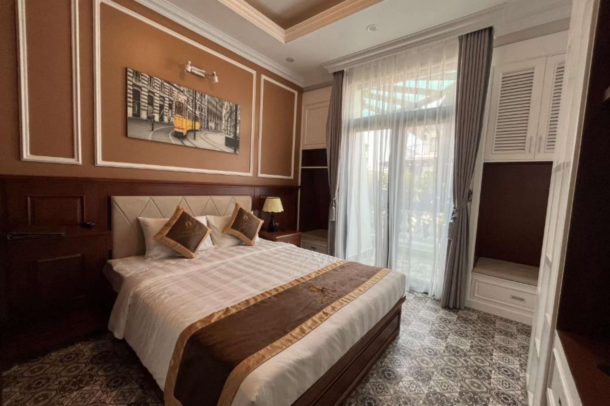 Đây là hạng phòng gia đình của Paris Of Dragon Bay Hotel