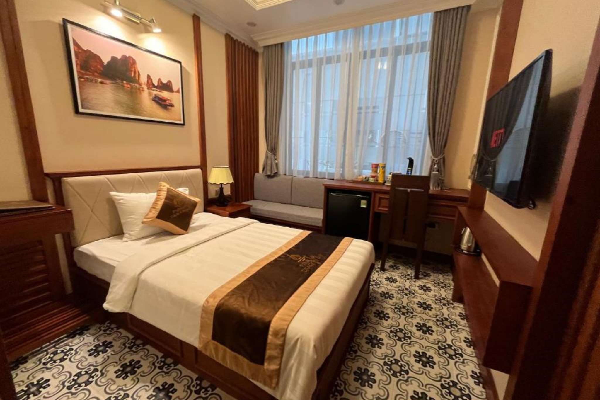 Đây là hạng phòng đơn giản nhất của Paris Of Dragon Bay Hotel
