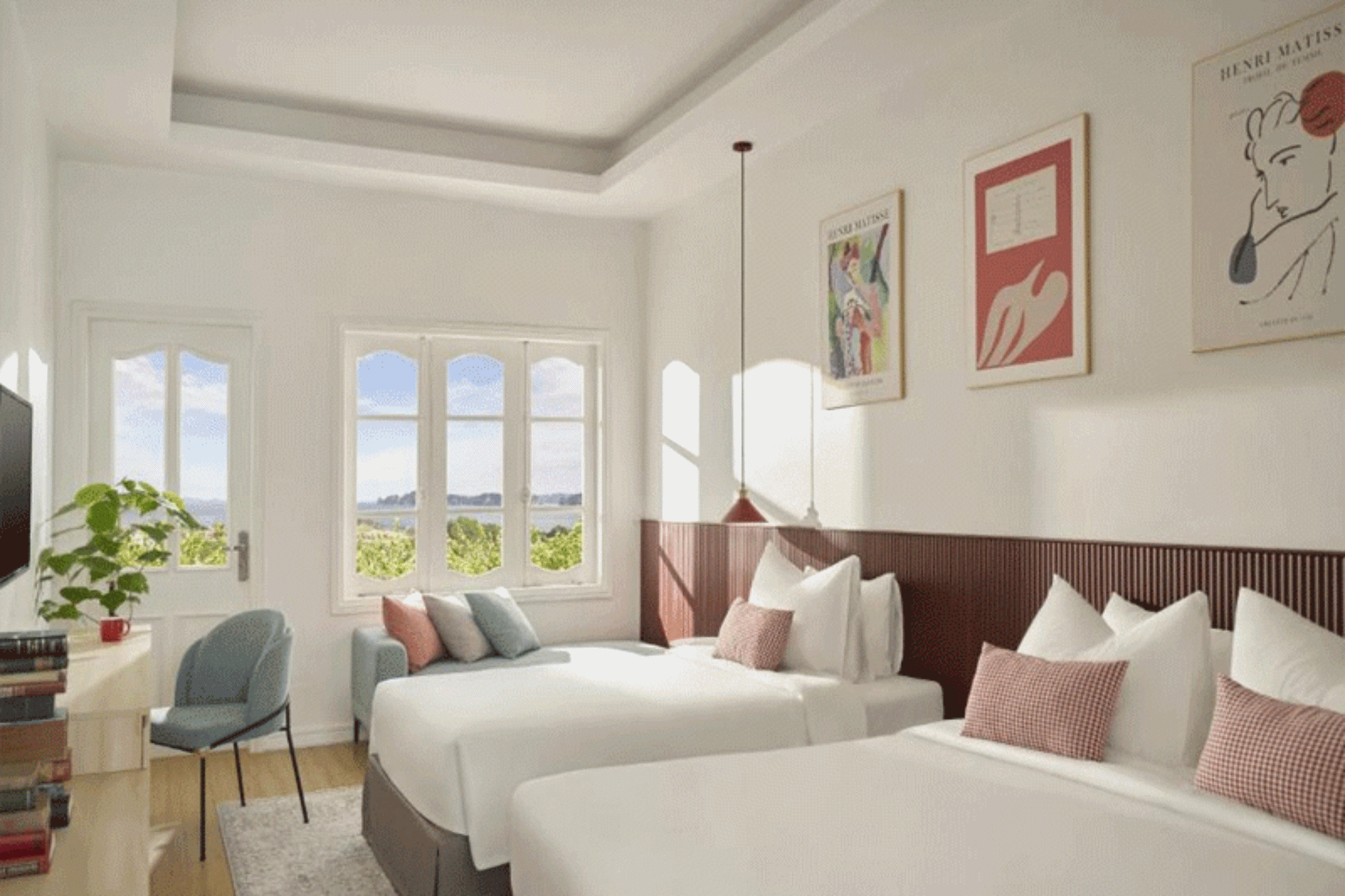 Phòng sang trọng dành cho gia đình của The Postcard Hotel Ha Long