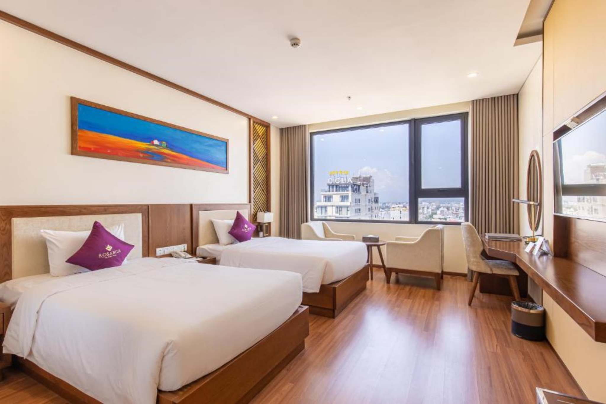 Phòn deluxe win city view của Rosamia Da Nang Hotel 