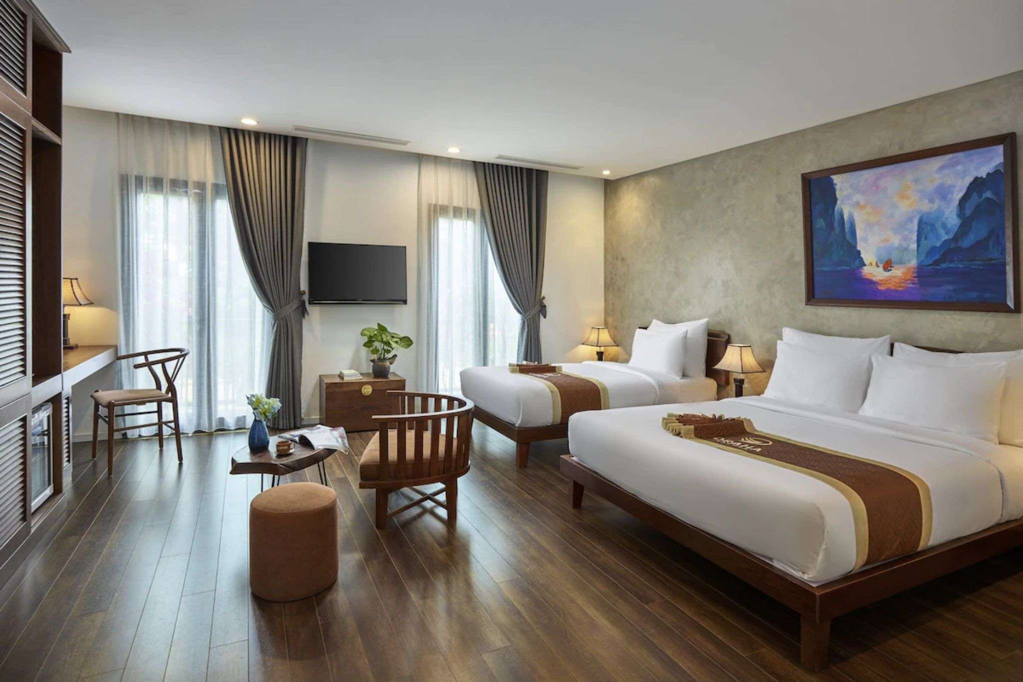 Một hạng phòng rộng rãi dành riêng cho gia đình của Draha Ha Long Hotel