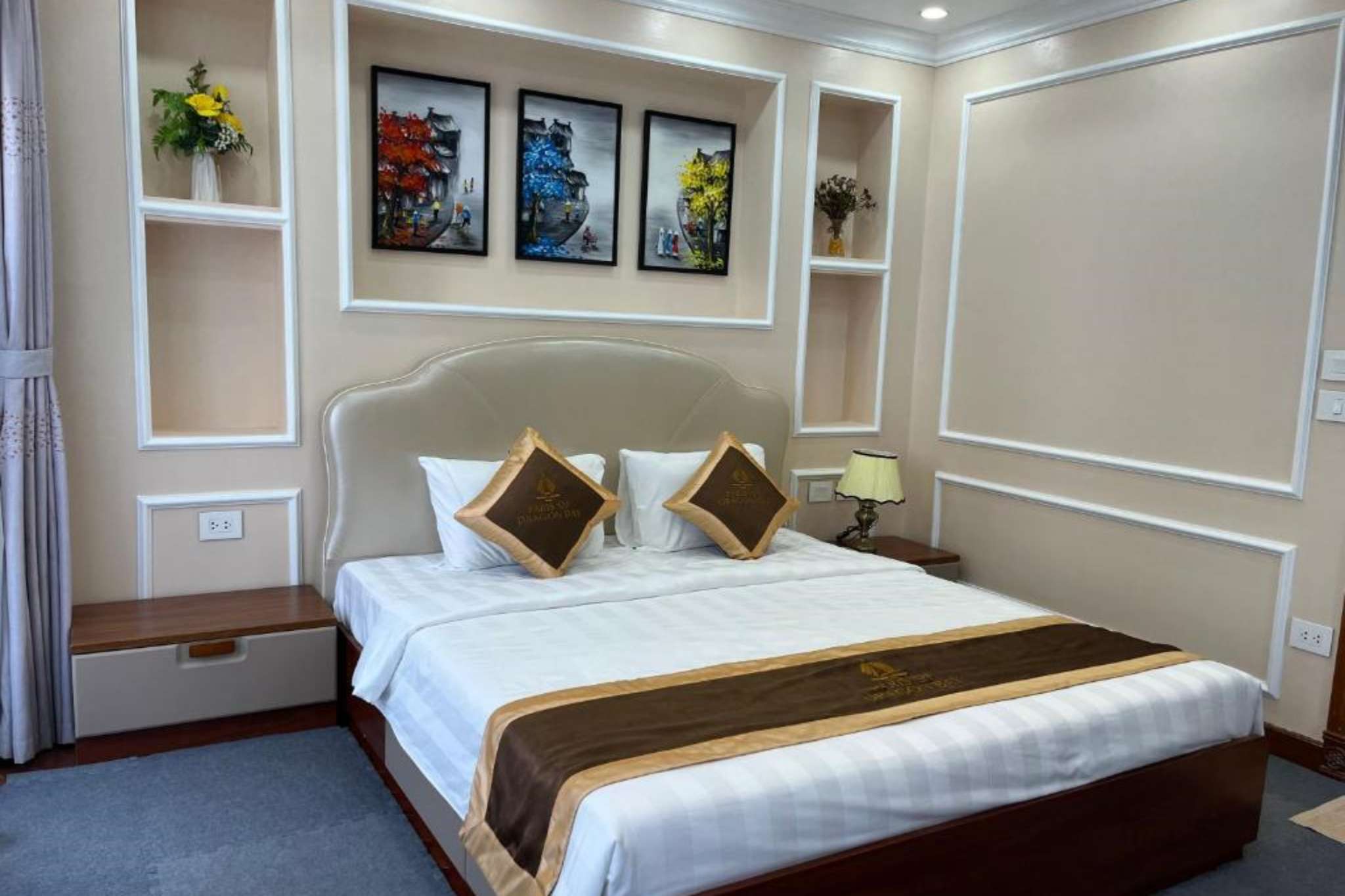 Đây là hạng phòng cao cấp nhất của Paris Of Dragon Bay Hotel