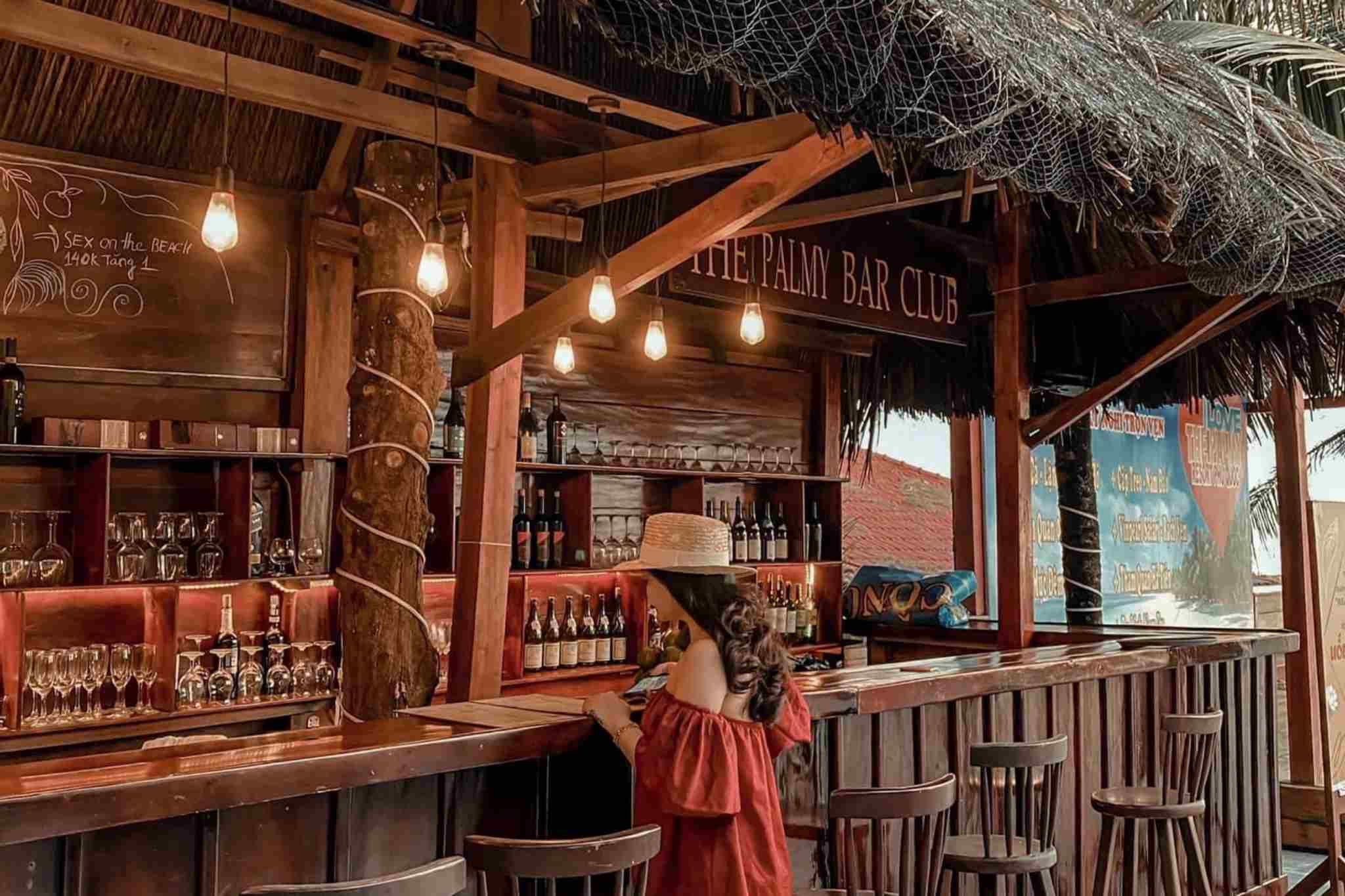 Quầy bar tại The Palmy Phu Quoc Resort & Spa