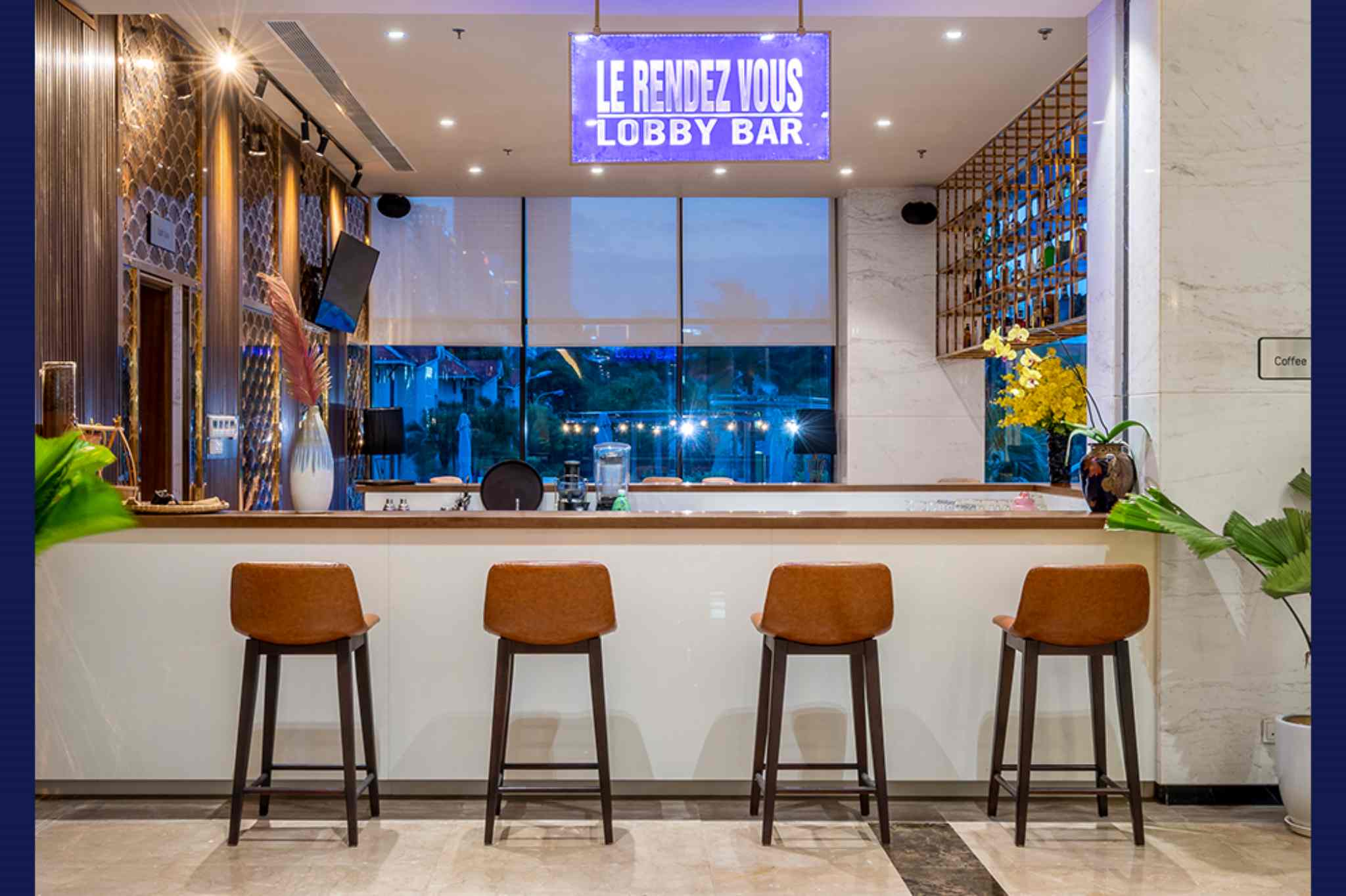 Lobby bar của Grand Tourane Hotel Da Nang 