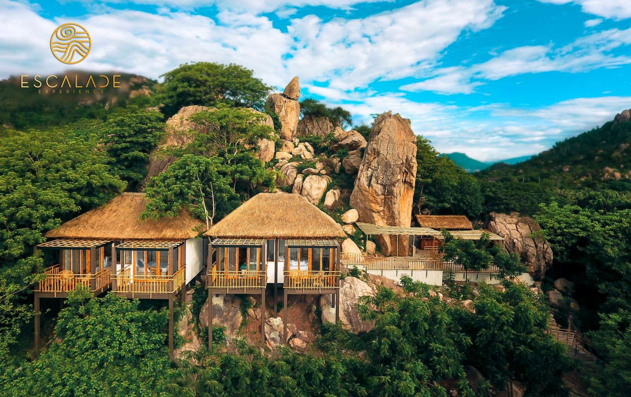 toàn cảnh Escalade Experience Cam Ranh