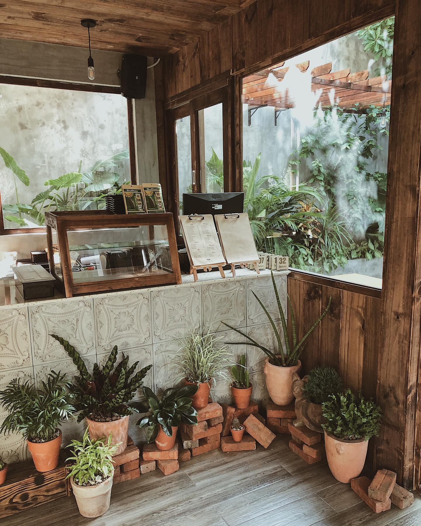 Review Ikigai Garden Cafe quầy pha chế