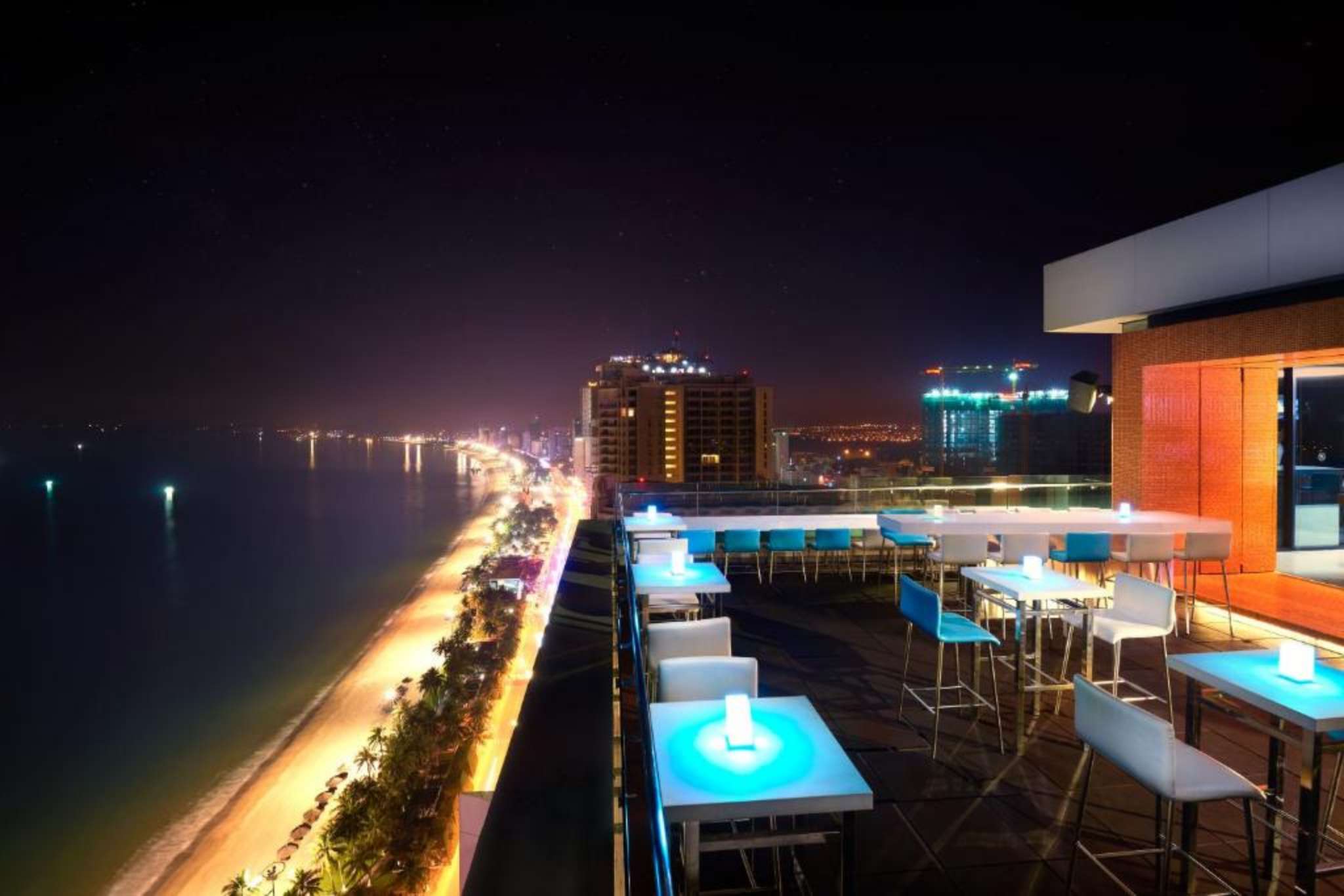 Không gian ngoài trời tại Sheraton Nha Trang