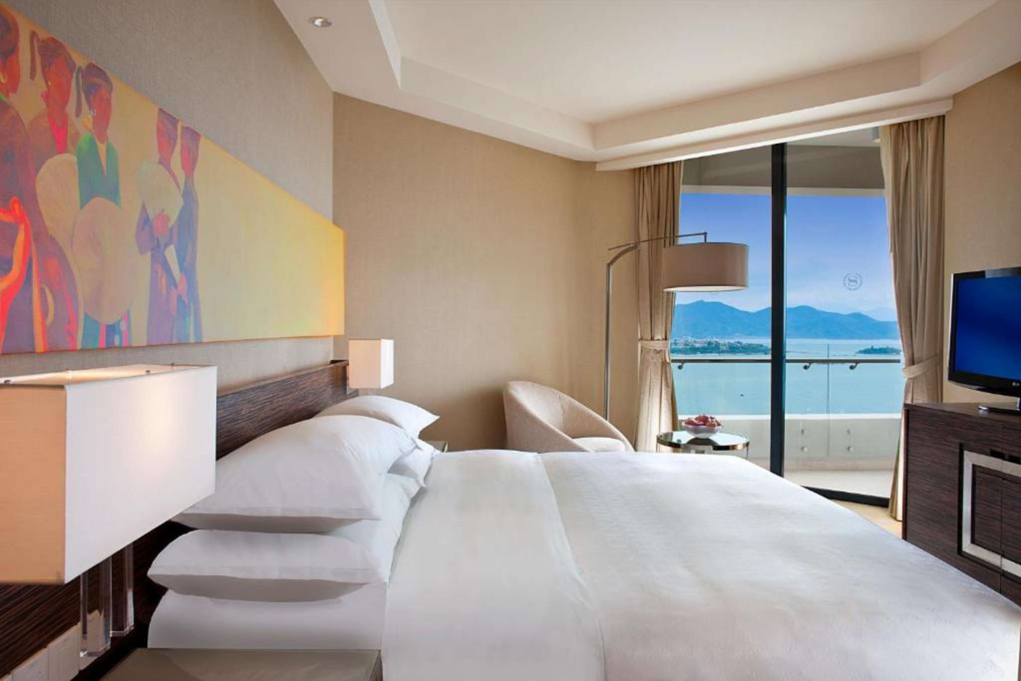 Phòng Suite tại Sheraton Nha Trang