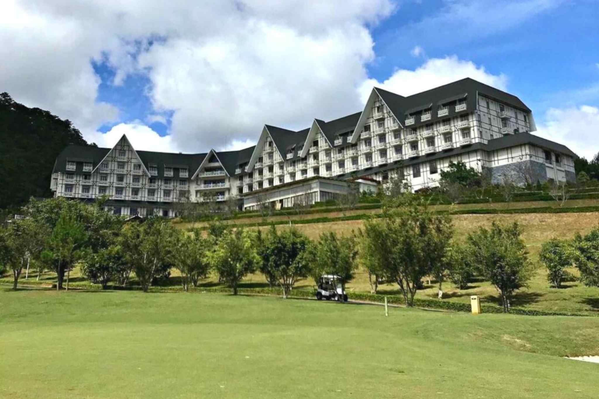 Không gian hài hòa với thiên nhiên của  Swiss Belresort Tuyền Lâm 